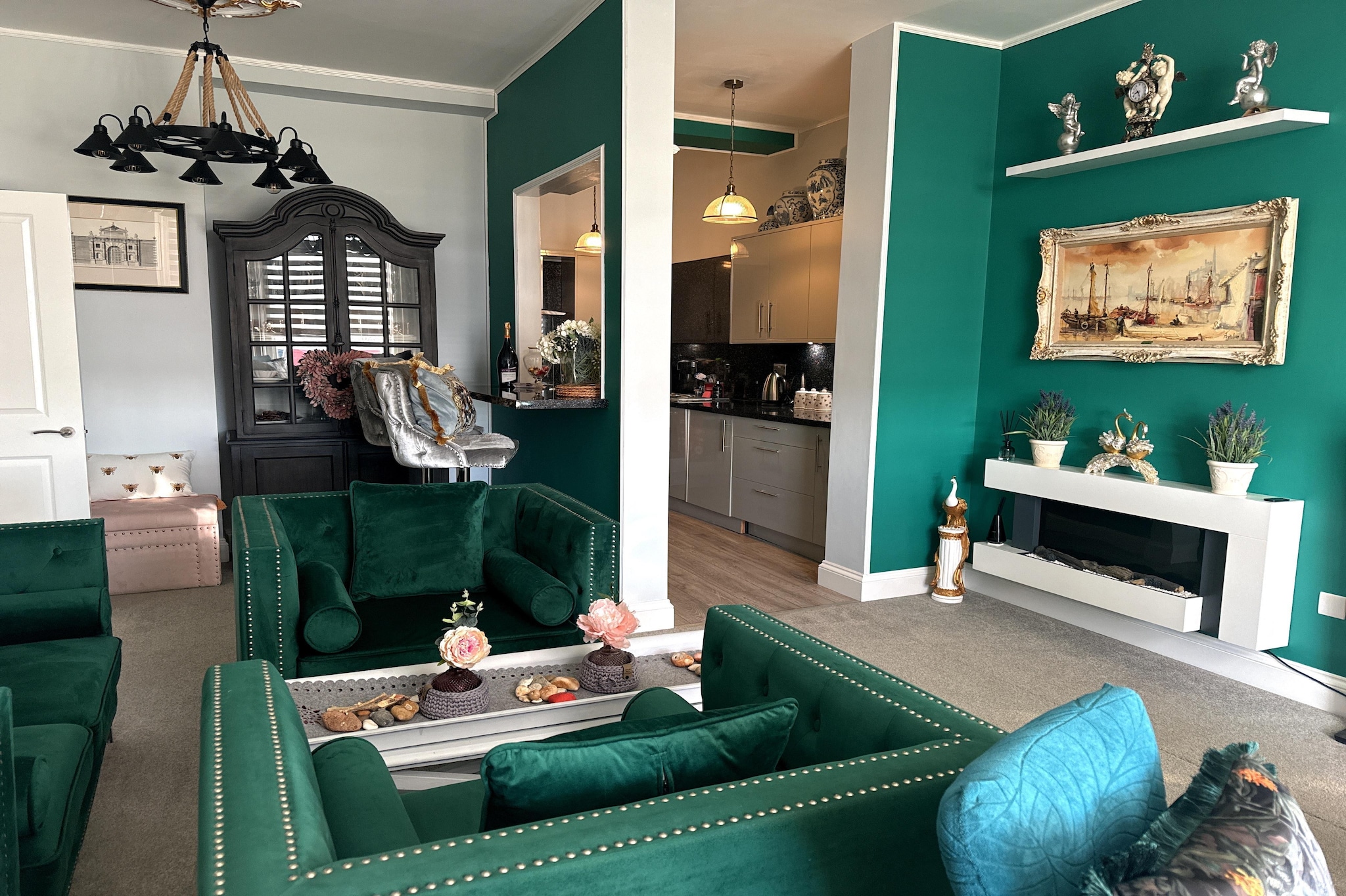 An optional utilities and service fee of GBP 200,00 will be charged before your arrival. Details are given below.<br> Enjoy this serene and charming apartment in Folkestone that will make you fall in love at first sight. Located on the ground floor, this inviting space comfortably accommodates up to 4 guests across 2 bedrooms, making it an ideal retreat for families, including children. The warm fireplace creates a cozy atmosphere, perfect for relaxing evenings together and keeping the chill at bay. Just 4 km away, Sandgate Beach offers a stunning spot to watch the sunset while sipping a cold drink by the shore. For a lively experience, Folkestone Town Centre is within walking distance, bustling with shops, cafés, and entertainment. Golf enthusiasts can enjoy a short drive to the nearby golf course to practice their swing in beautiful surroundings. The apartment's kitchen is fully equipped with modern appliances including a stove, hob, electric kettle, coffee and espresso machines, oven, grill, microwave, dishwasher, fridge, tumble dryer, wash basin, and washing machine-everything you need to prepare delicious meals with ease. The comfortable living room features a TV, seating area, DVD and CD player, ensuring plenty of entertainment during indoor downtime. London Southend Airport is approximately 130 km away, making travel convenient. <br><b> Optional Utilities & Service Package </b><br><b> An optional utilities and service package of GBP 200,00 </b> can be selected prior to your arrival. You will receive a separate communication with the payment link should you wish to include it.<br>This package ensures a seamless stay and conveniently covers services such as final cleaning, utility consumption, service support, and protection against minor damages or incidental costs during your stay.<br>Guests who prefer may manage these services independently, provided the property is returned in good order at check-out.