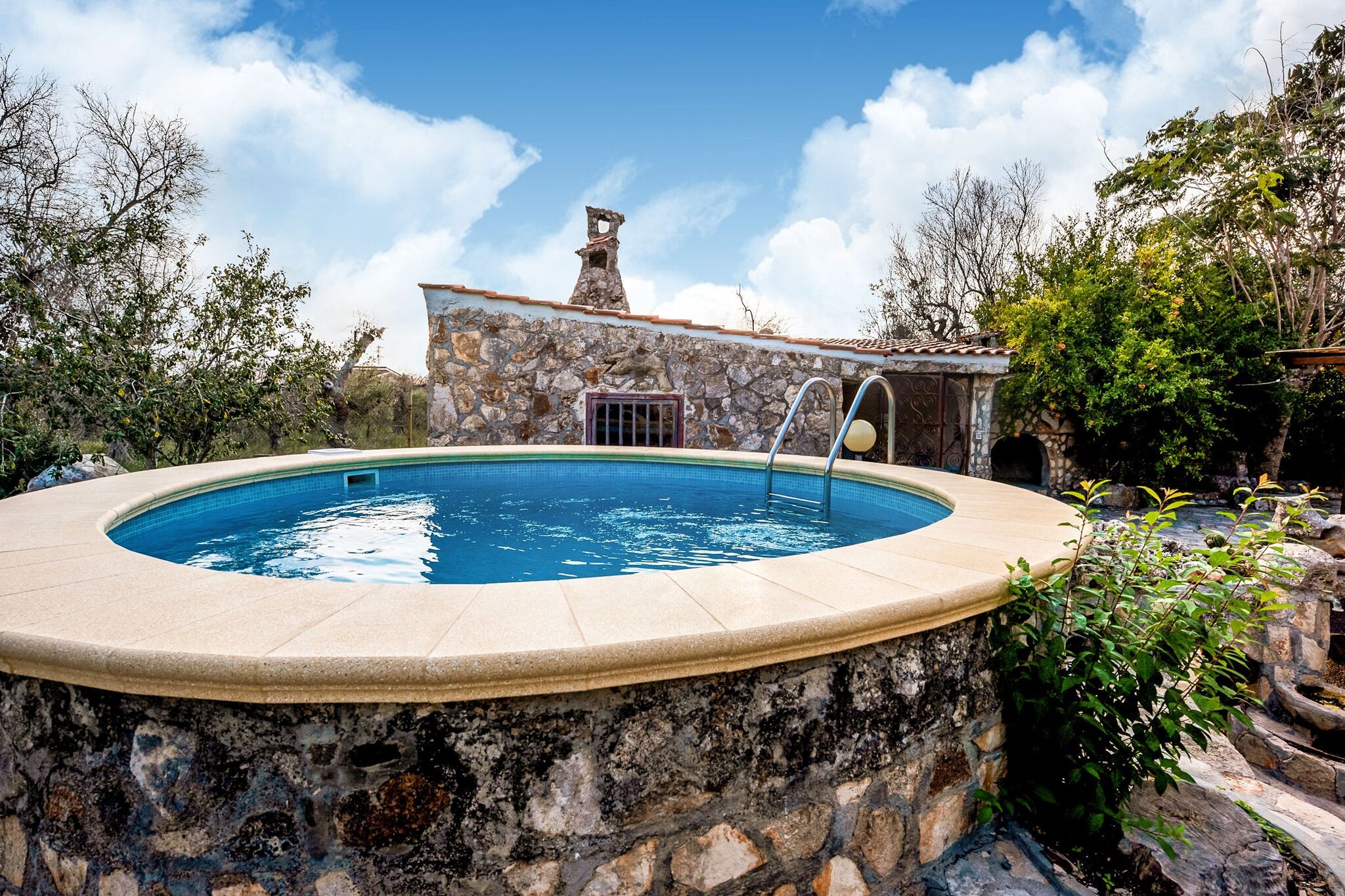 Authentiek vakantiehuis in Casarano met een zwembad