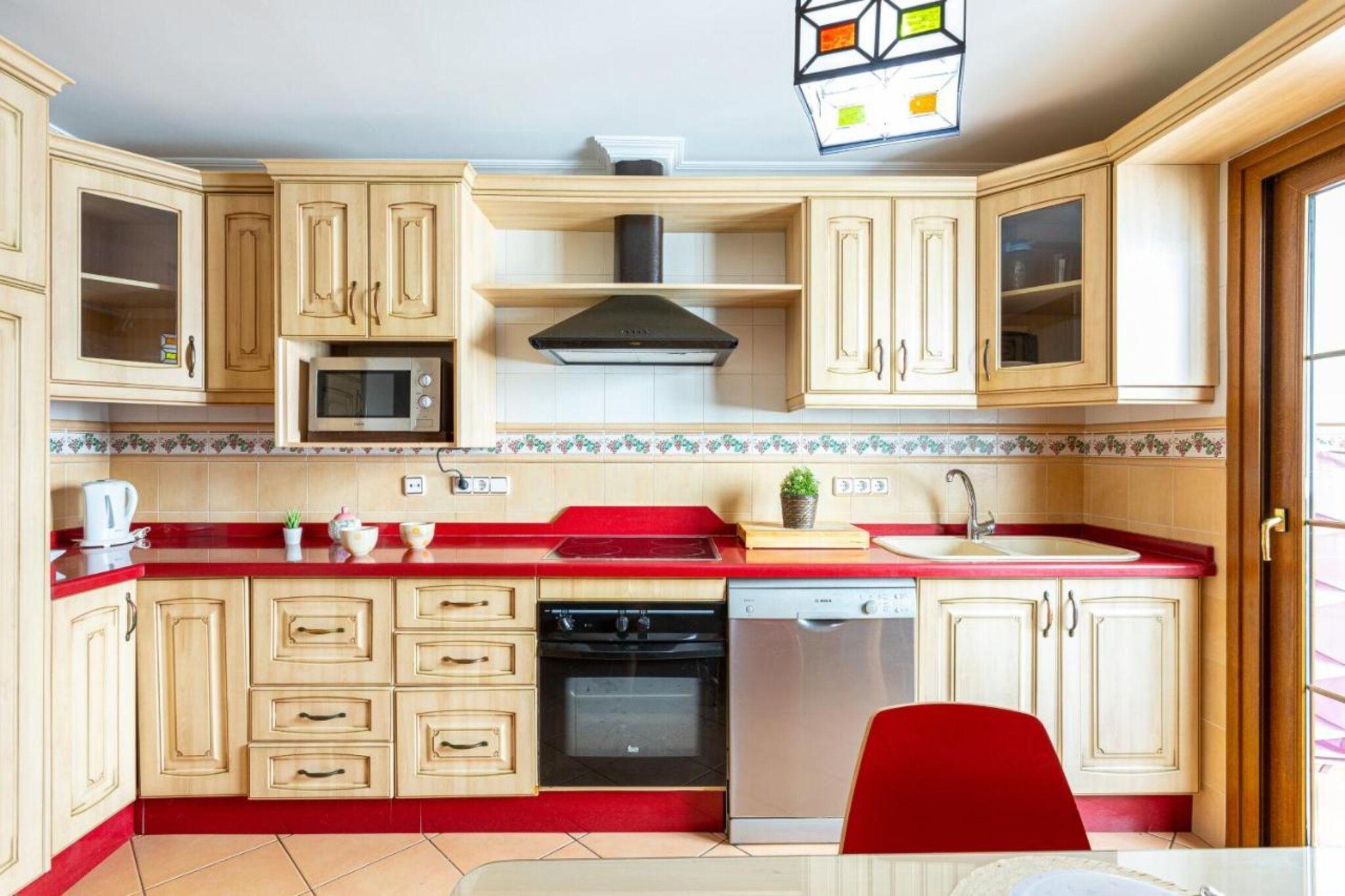 This tasteful apartment in Nerja is a nice vacation stay for the family or group of 5-friends who are longing for some fun time together. There is a nice balcony where you can relax and start the day with a refreshing morning coffee and a breakfast. 
The centre of Nerja is right outside the apartment from where you can shop or buy the items required for the stay. The sea beach and the water sports activities are easily accessible from here. You can bask under the sun or enjoy the sporting activities. The restaurants offer mouth-watering delicacies at 100 m away. At the same distance, you will also find nightlife which you can explore.  
In the large kitchen, you can try your culinary skills. The living/bedroom has a dining table where you can enjoy those meals. In your free time, you can relax while watching TV on the double sofa or single sofa bed. The air conditioning ensures that house is cool in the hot and humid weather.