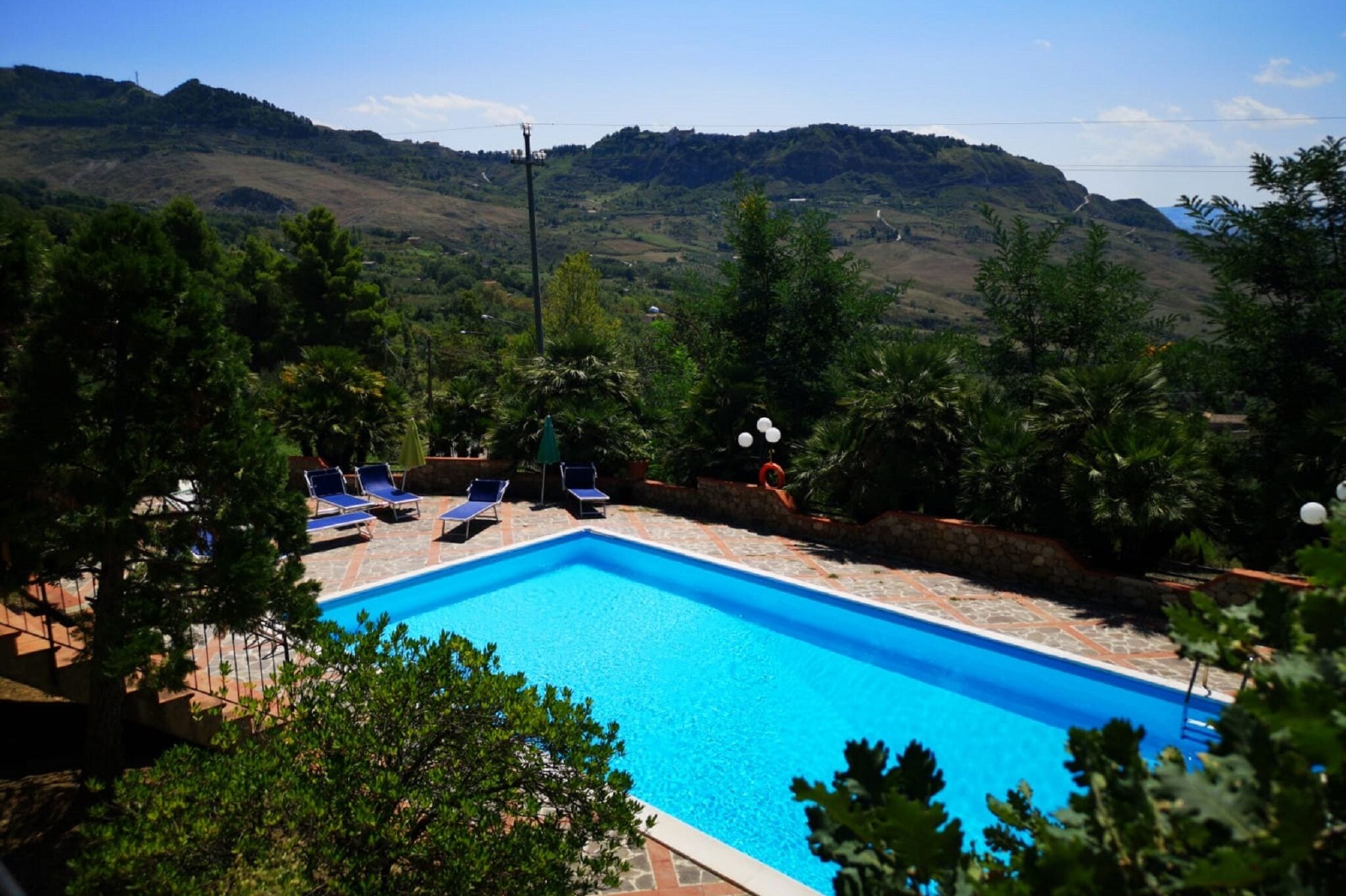 Leuk vakantiehuis in Polizzi Generosa met zwembad