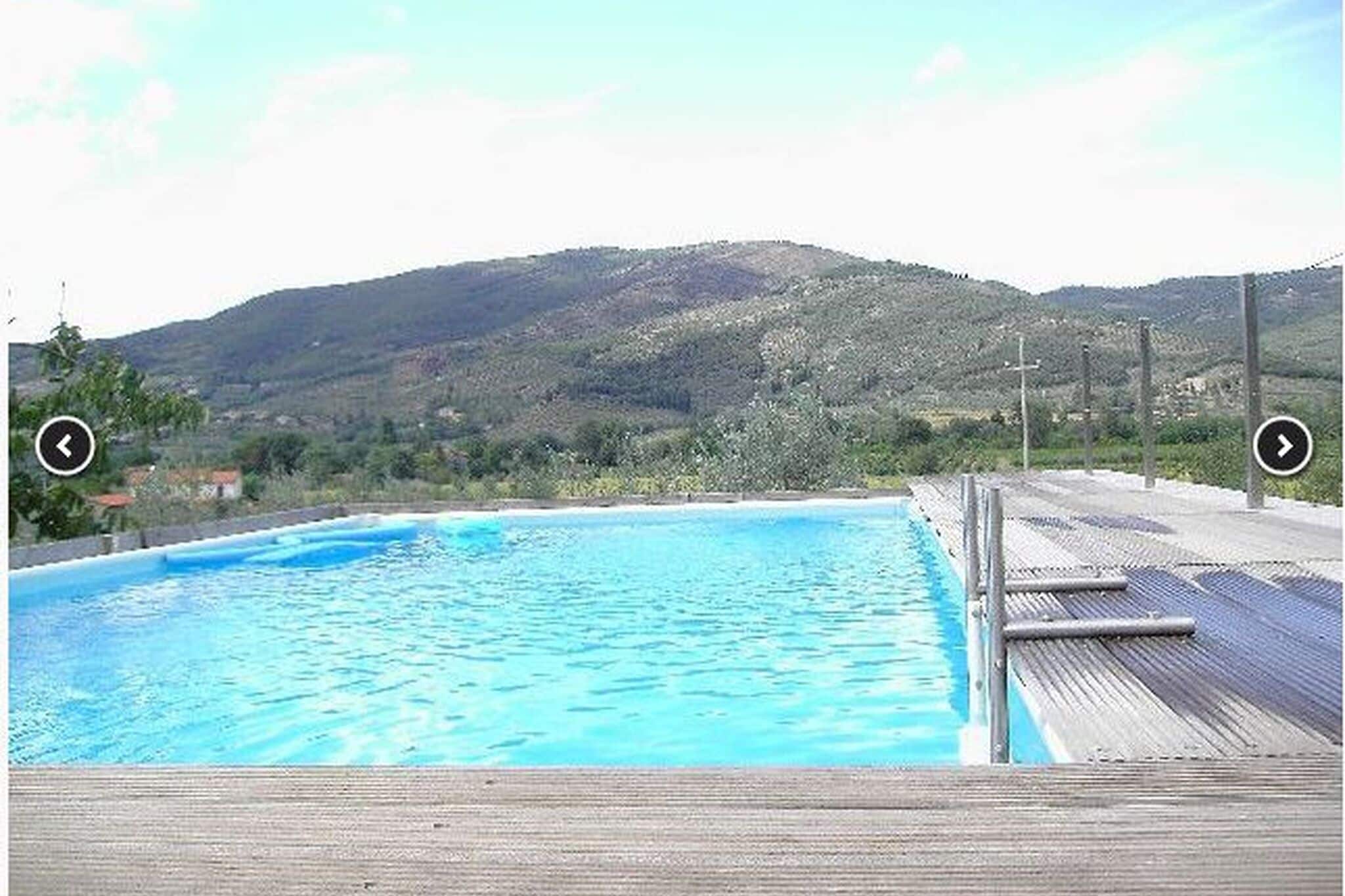 Jolie maison de vacances à Castiglion Fiorentino avec piscine