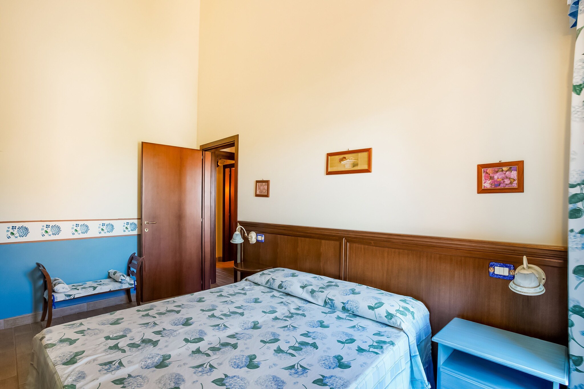 Bed Room