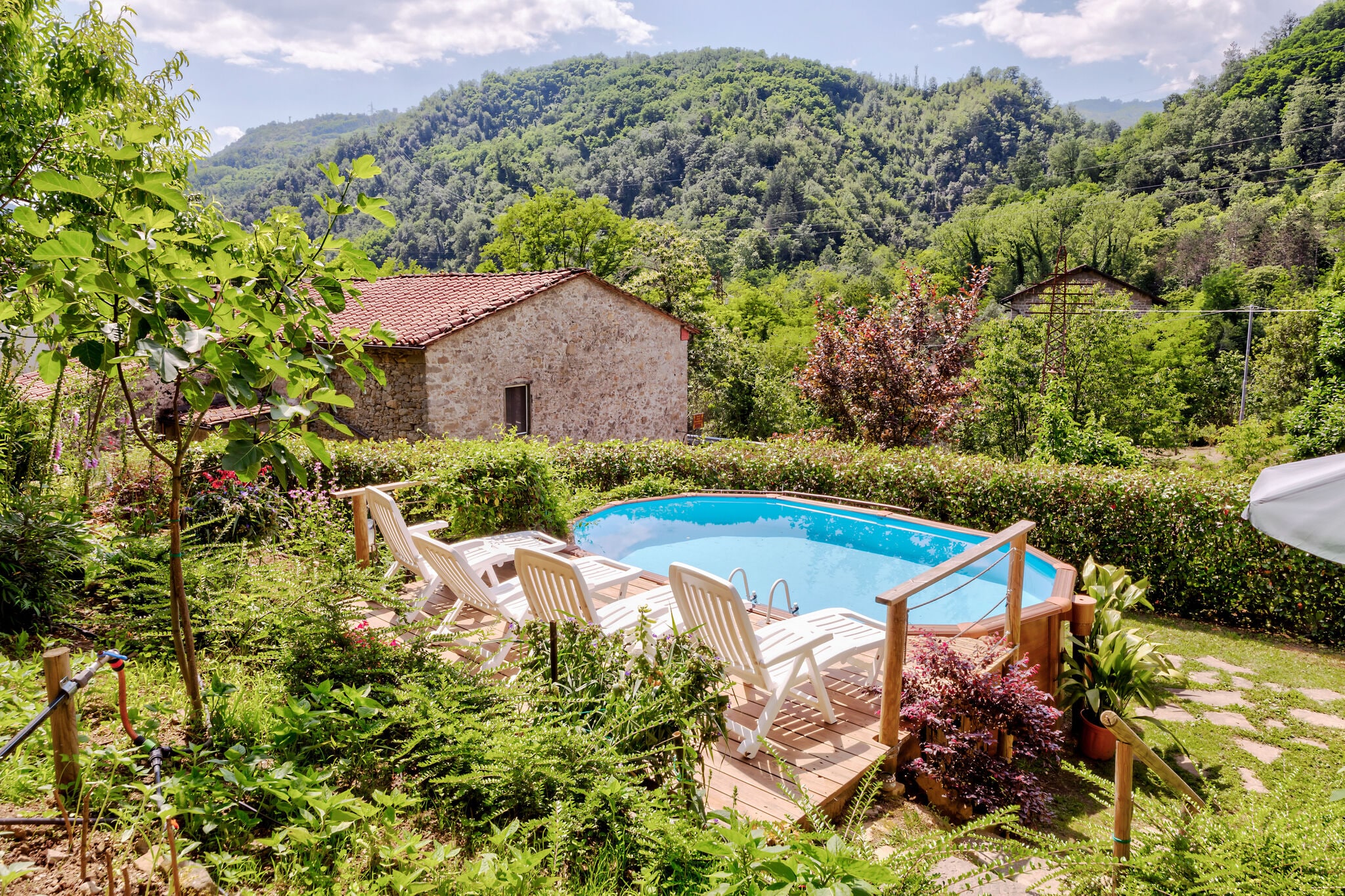 Heerlijk vakantiehuis in Bagni di Lucca met een zwembad