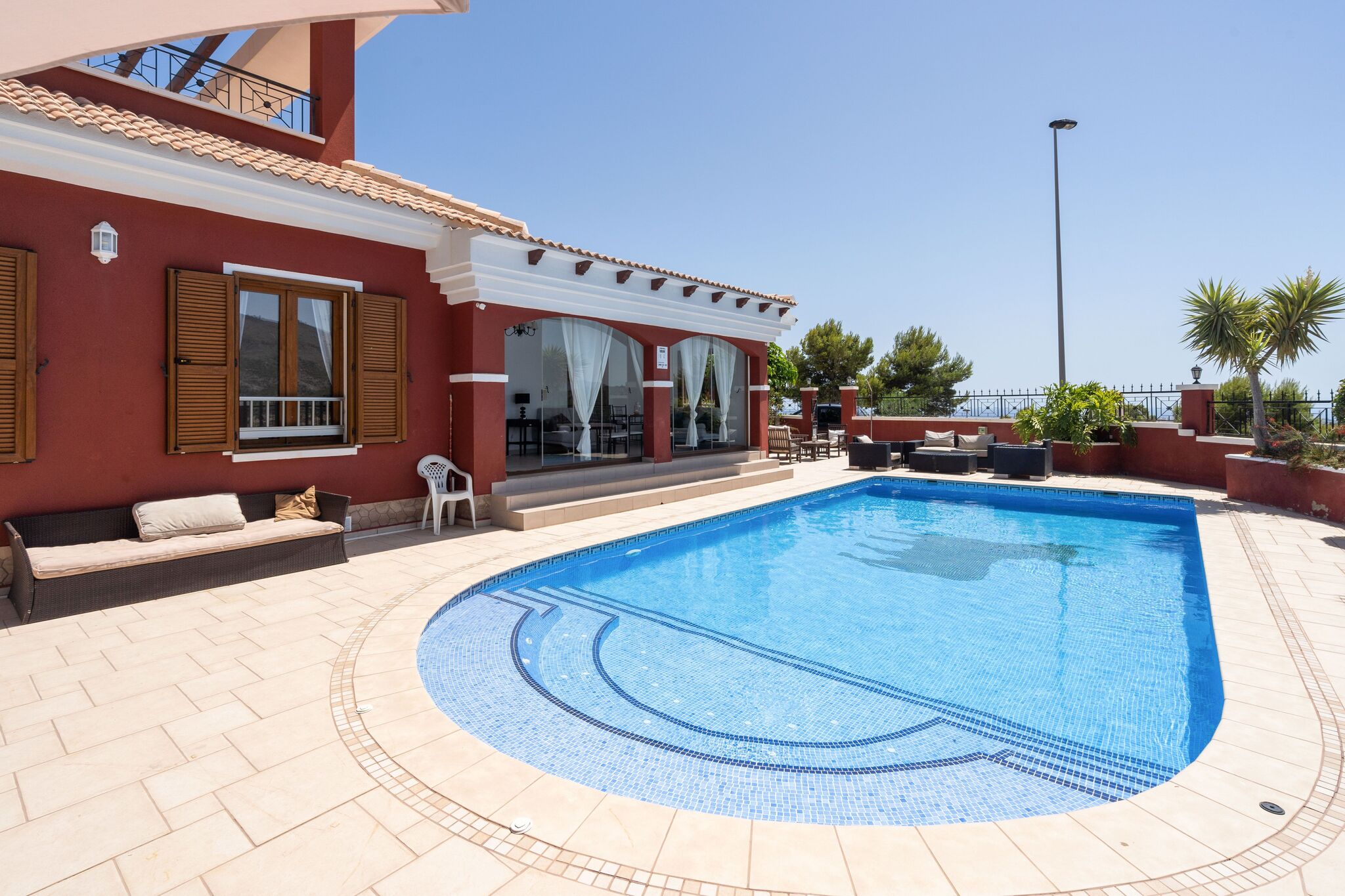 Verführerische Villa in Finestrat mit Swimmingpool