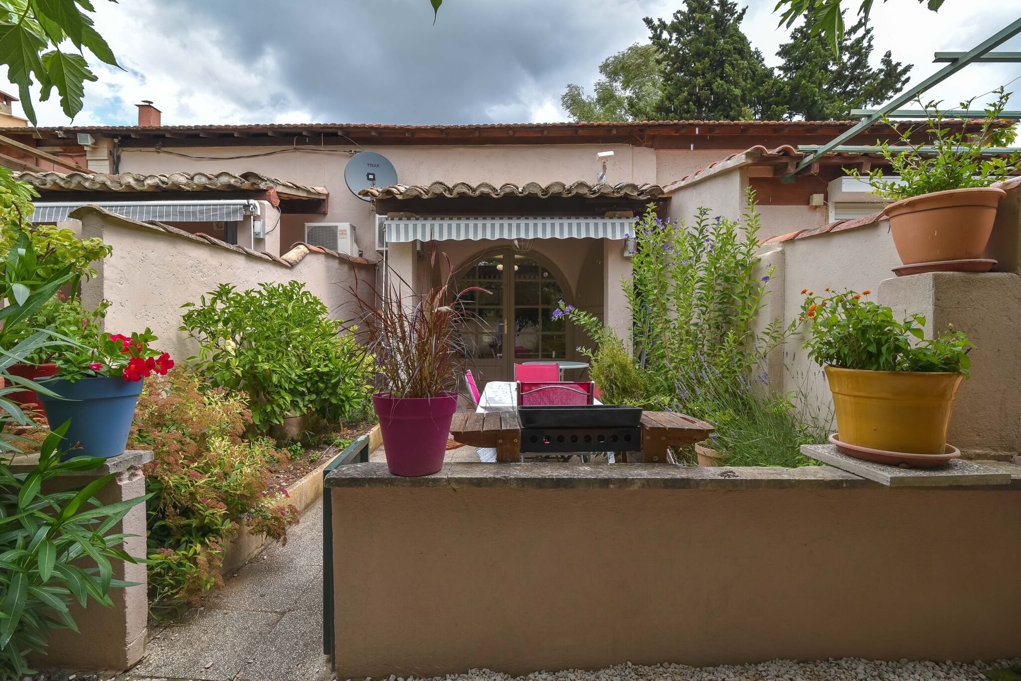 Leuke cottage in Mouriès met een tuin