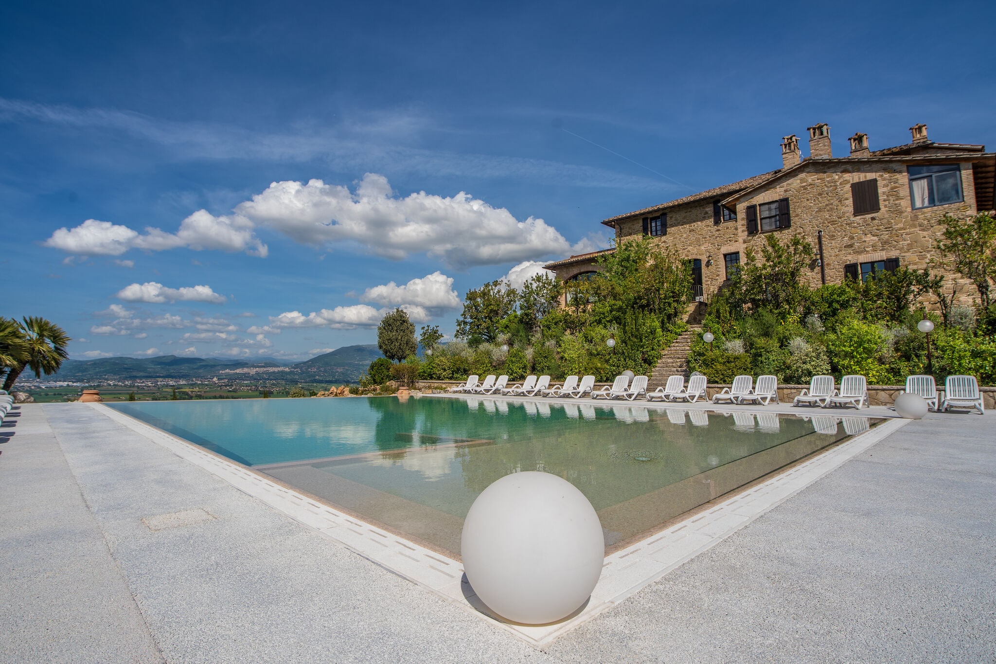 Appartement séduisant à Passaggio di Bettona avec piscine