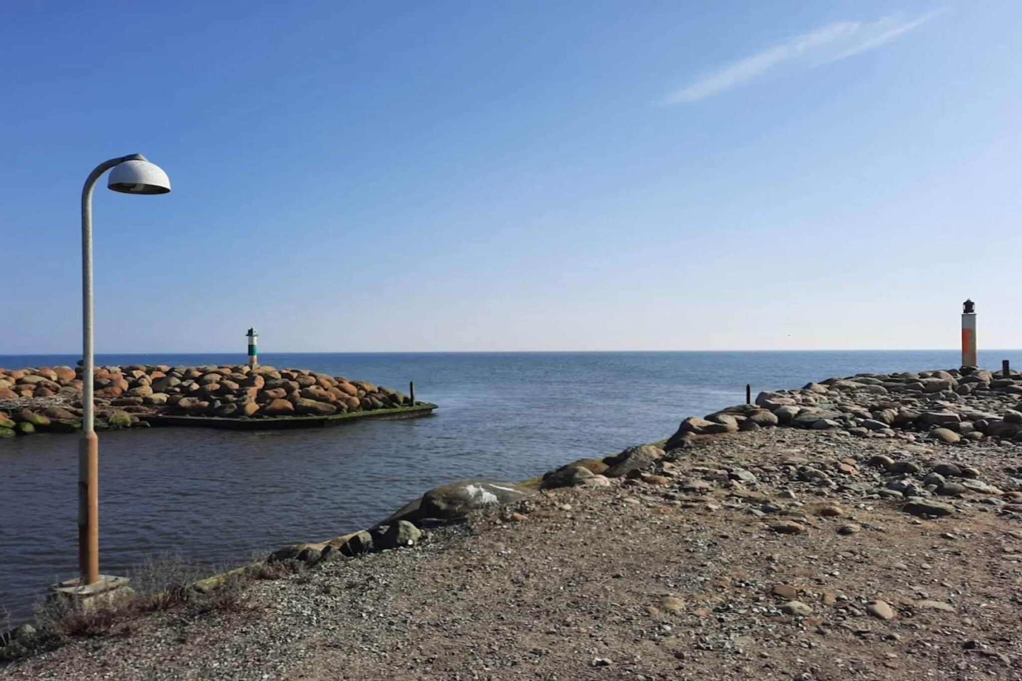 Lichte kustschuilplaats in LyngsAY-By Traum-Waterzicht