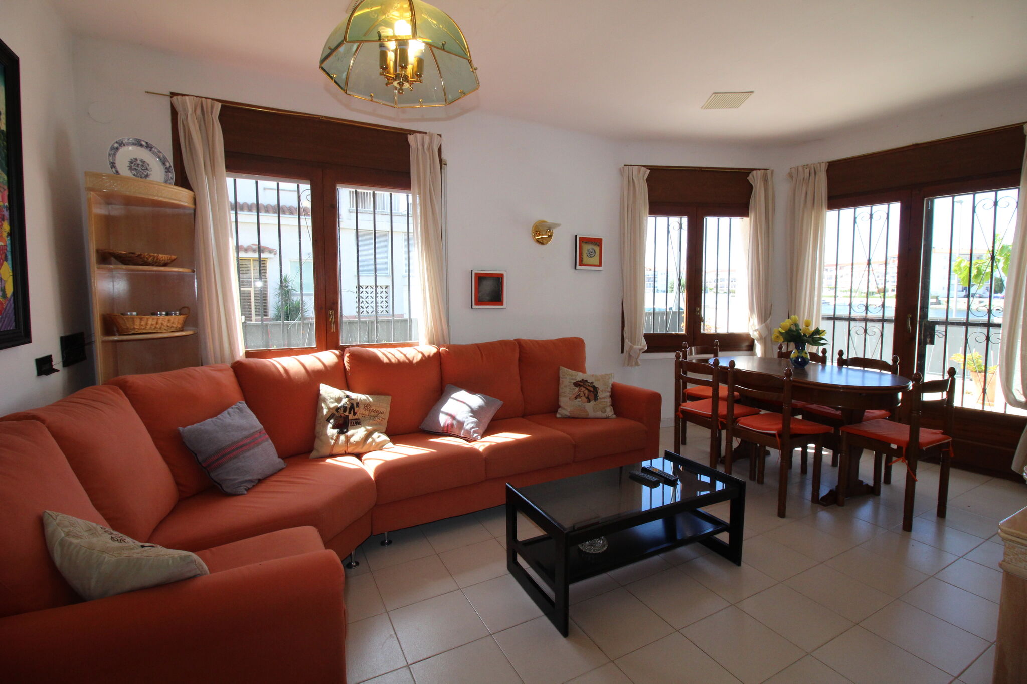 Holiday home in Empuriabrava with a private swimming pool