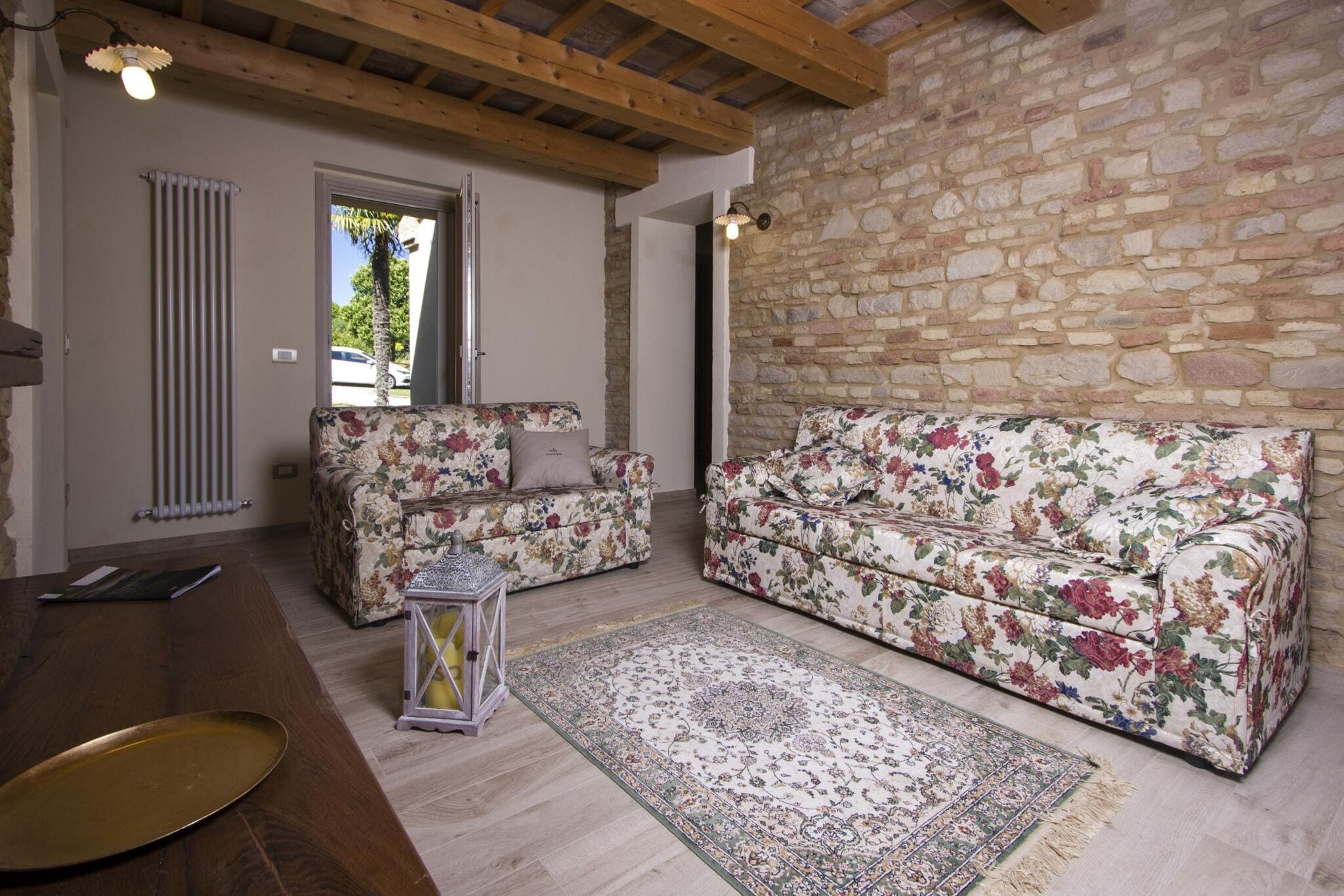Maison de vacances rustique à Fano avec jardin et terrasse
