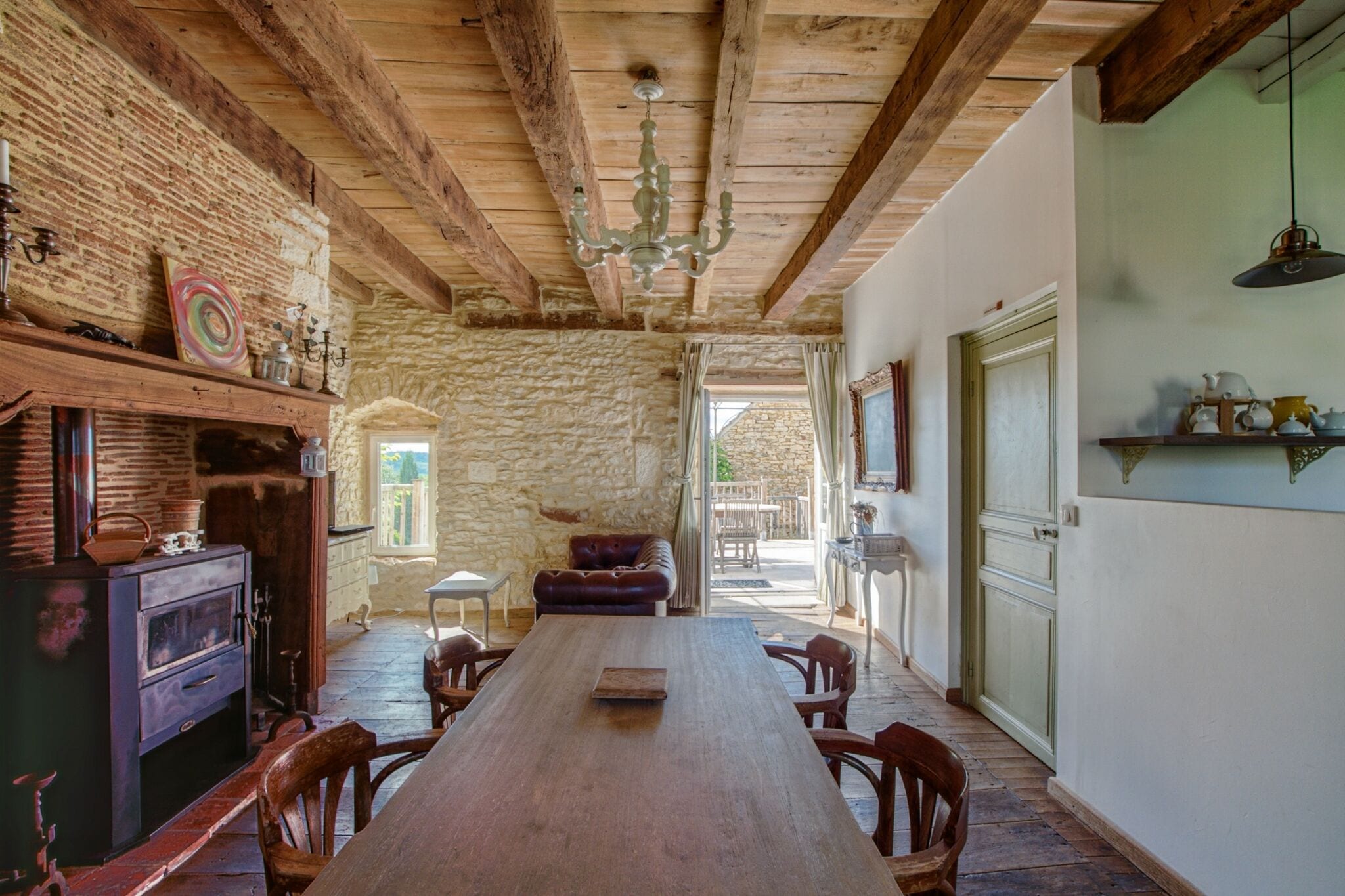 Alluring Holiday Home in Dégagnac with Heated Pool
