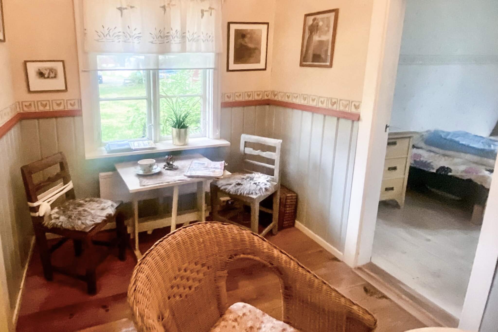 Tranquil Lake View Cottage-By Traum - Indoor