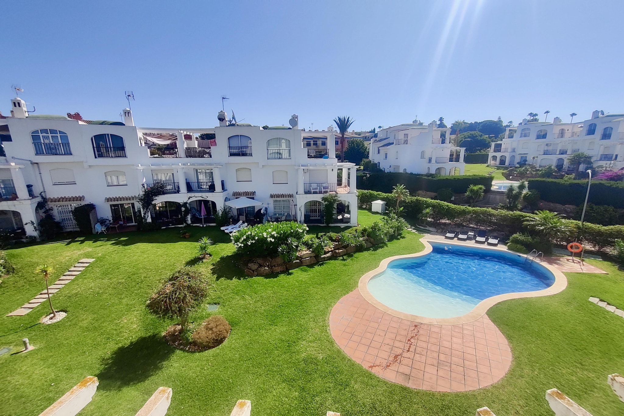 Altos del Golf-Buitenkant zomer