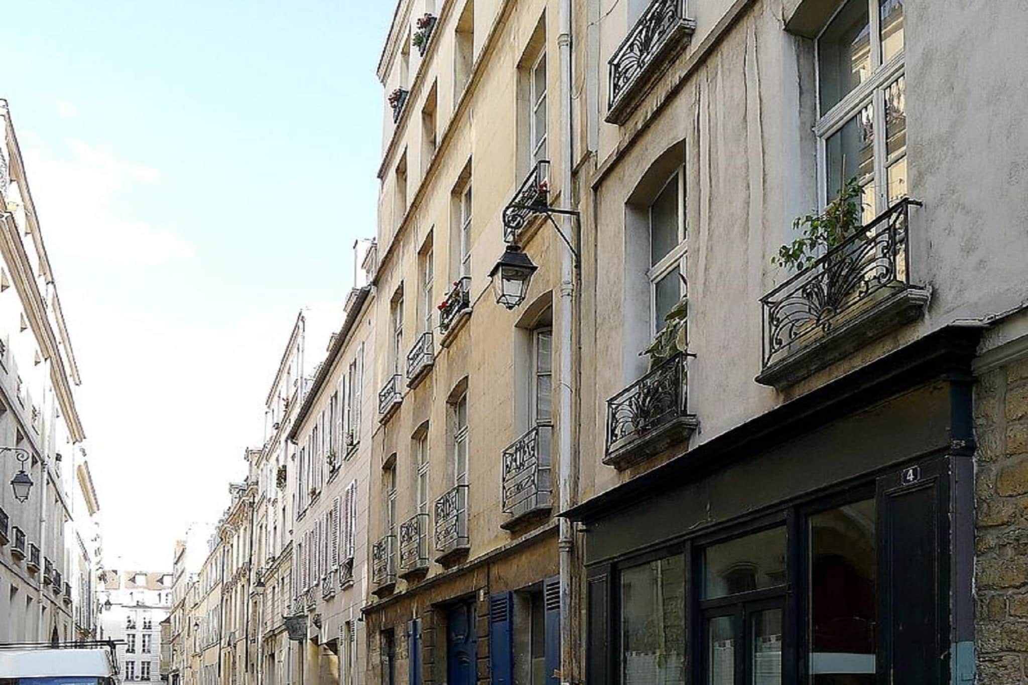 Nice flat in the centre of Paris