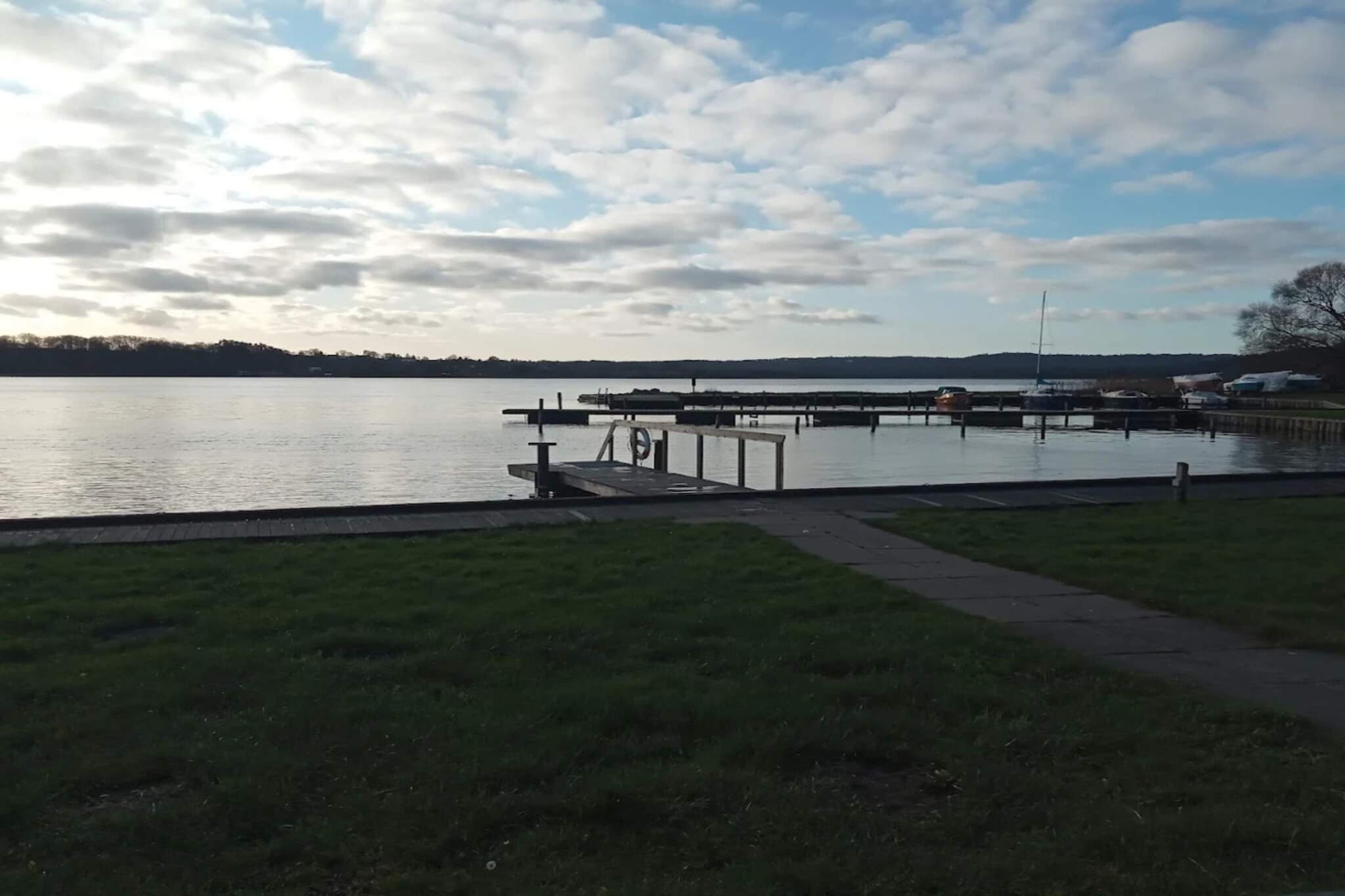 Tranquil Lakeside Retreat in Ry-By Traum-Water view