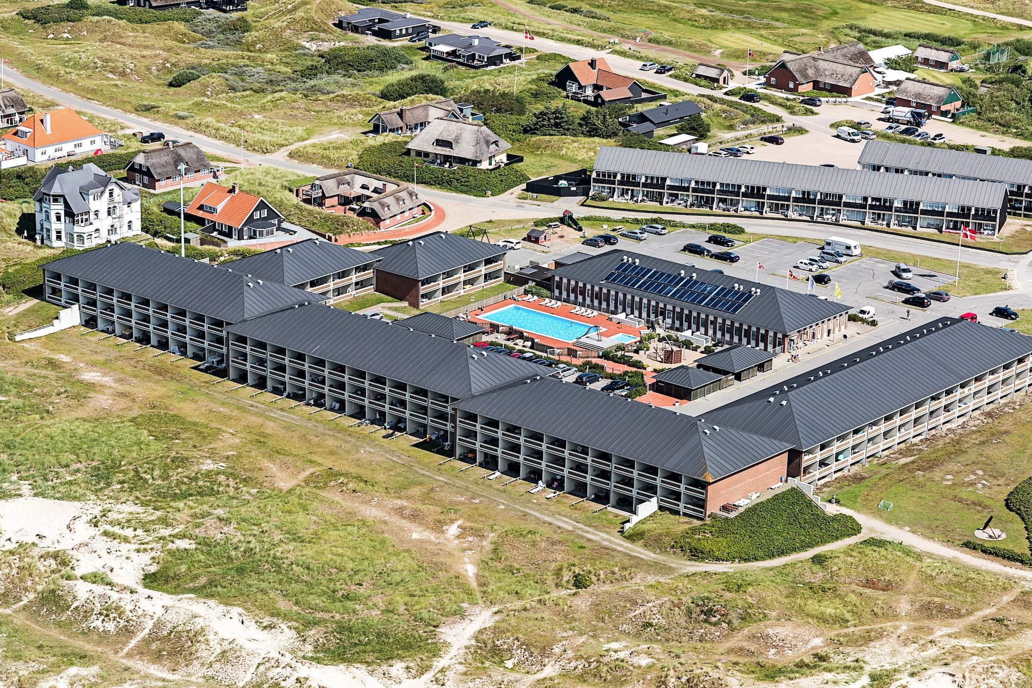 2 room w/seaview-Buitenlucht