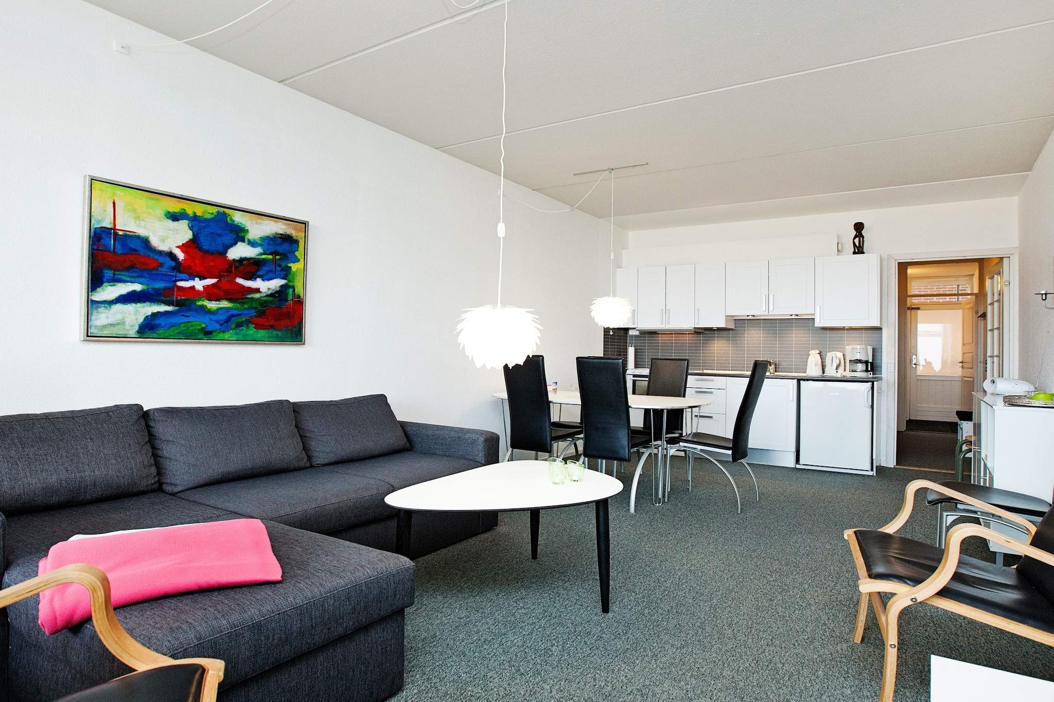 2 room w/seaview-Binnen