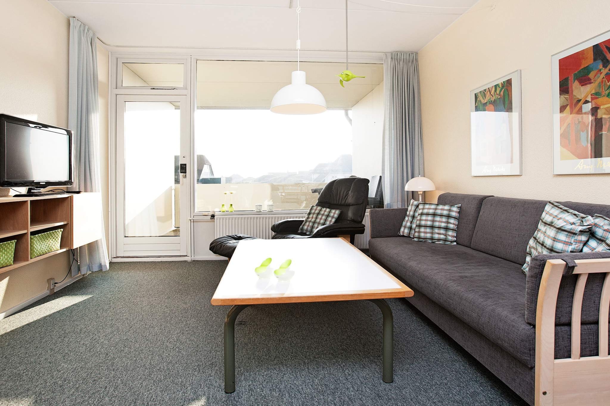 2 room w/seaview-Binnen