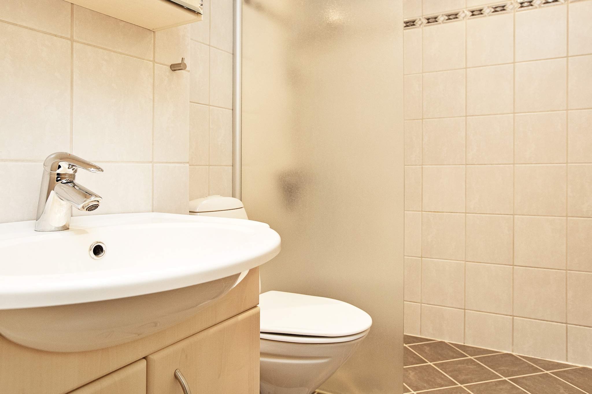 2 room w/seaview - Binnen