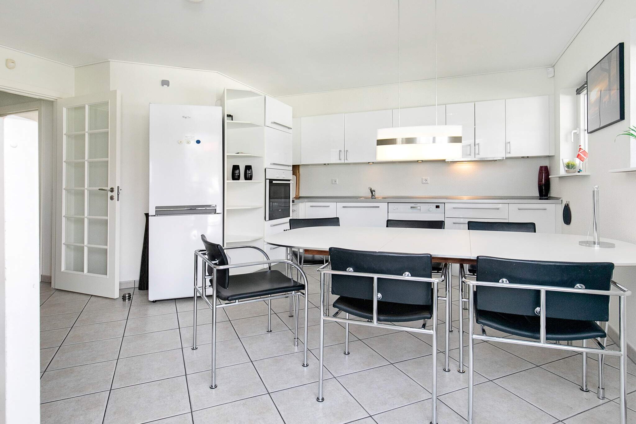 4½ room,1+2 floor w/seaview - Binnen