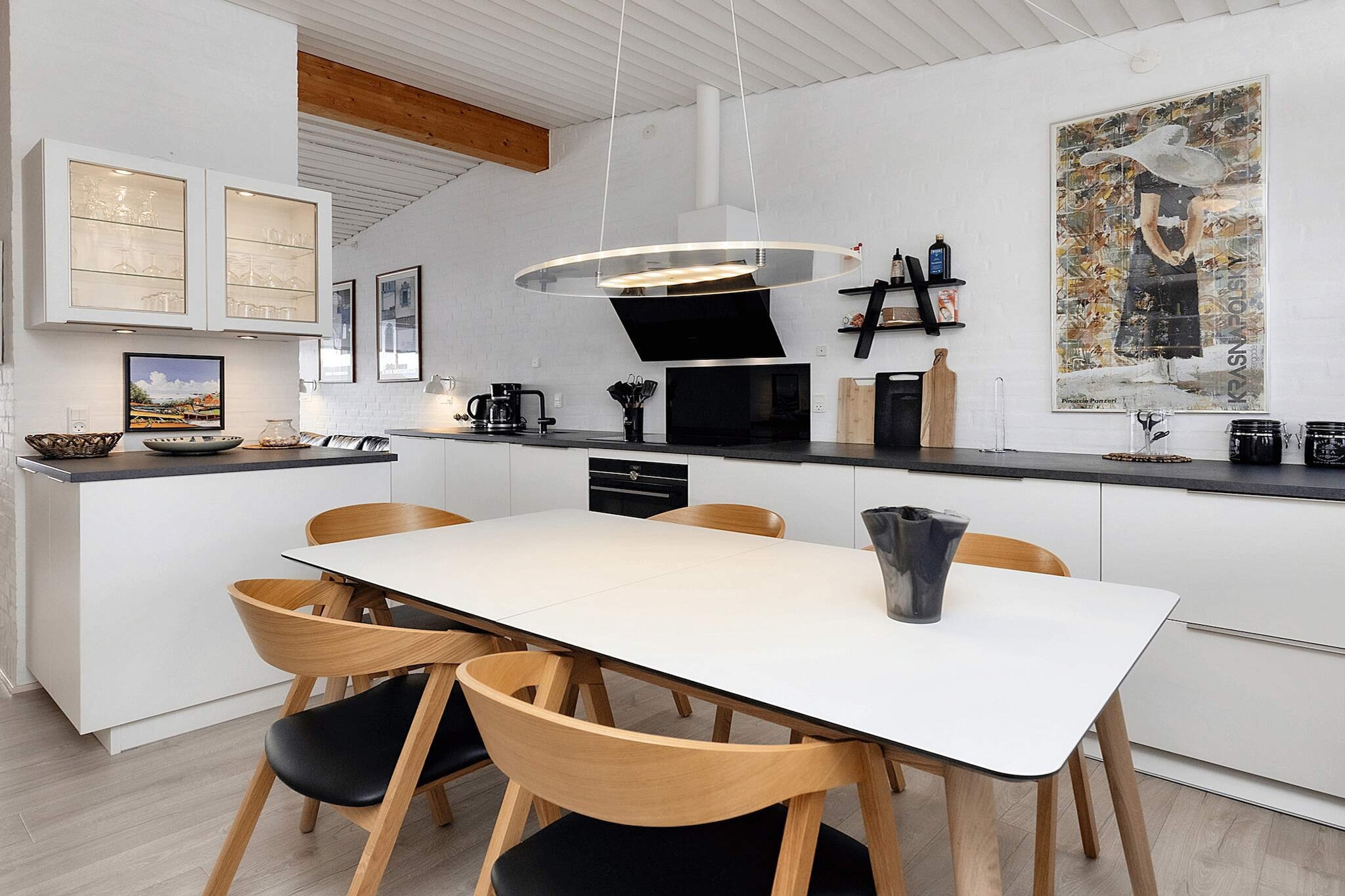 3 room,2 bathrooms,Premium - Binnen