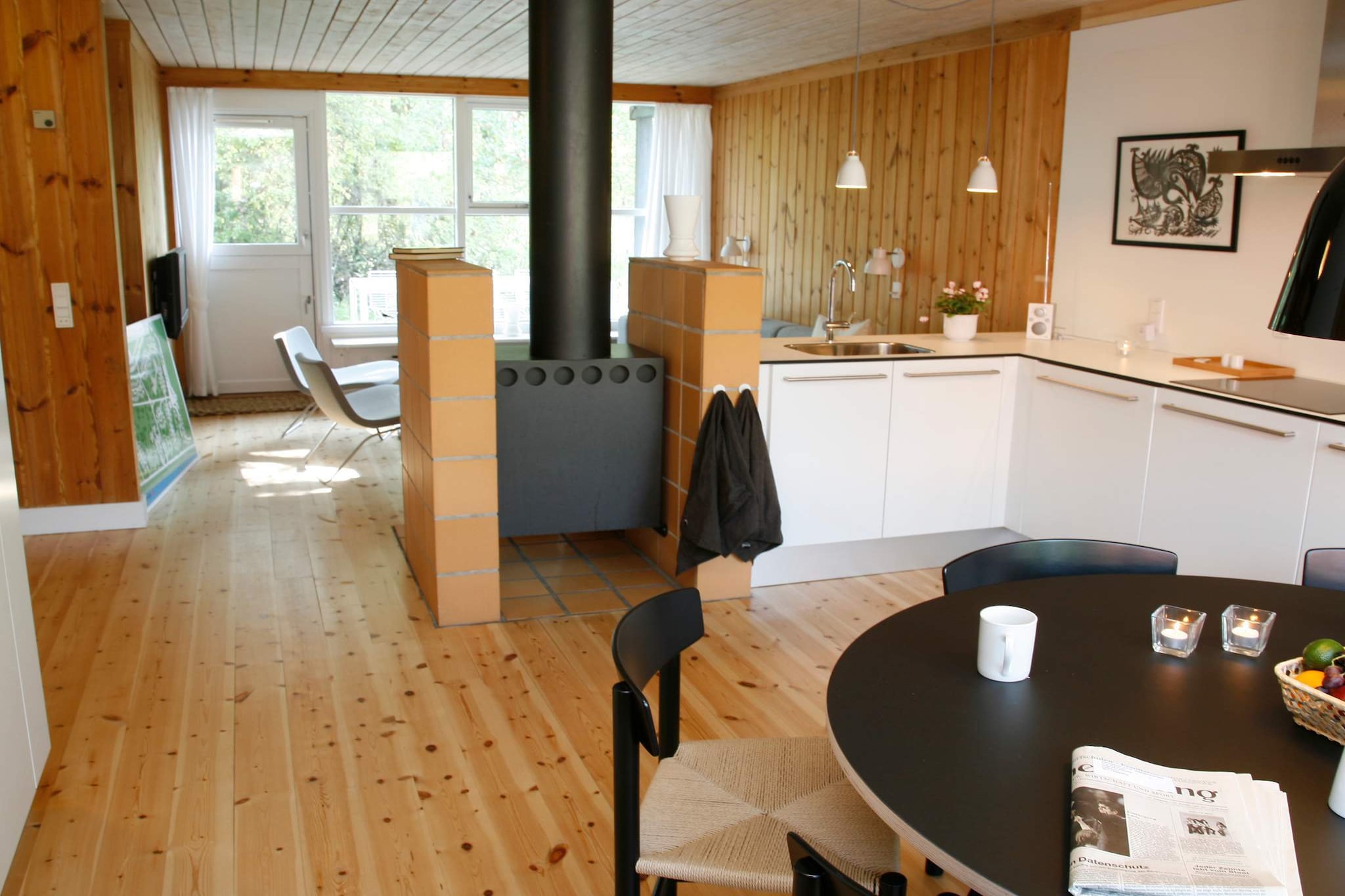 3 room,close to the sea/dike,renovate-Binnen