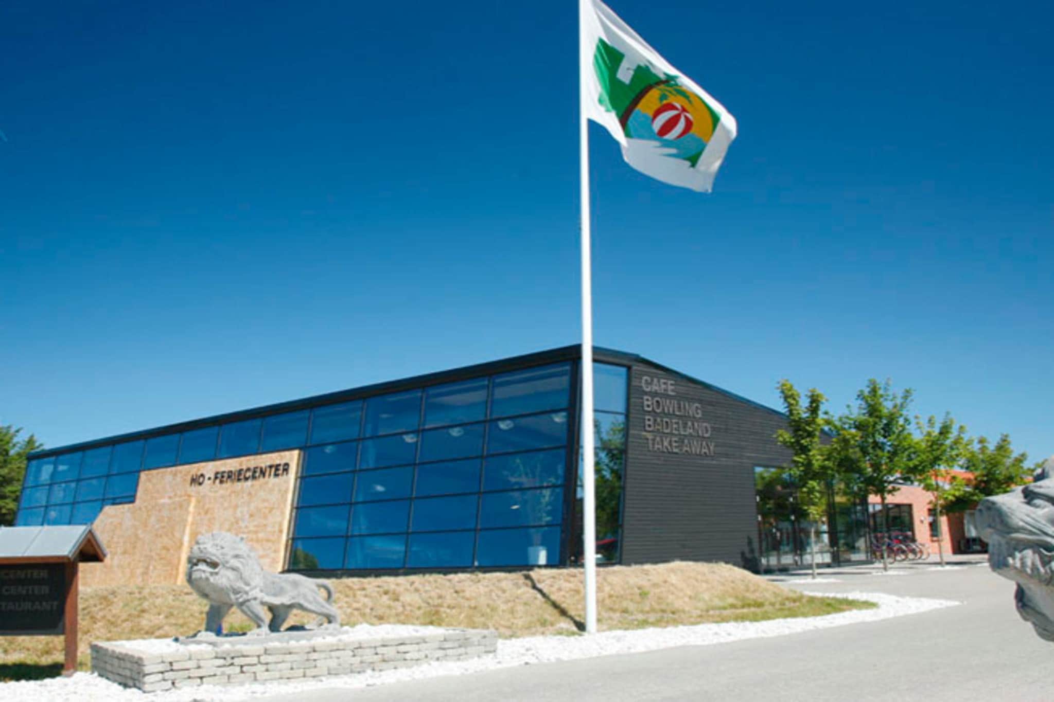 10 person holiday home on a holiday park in Blåvand