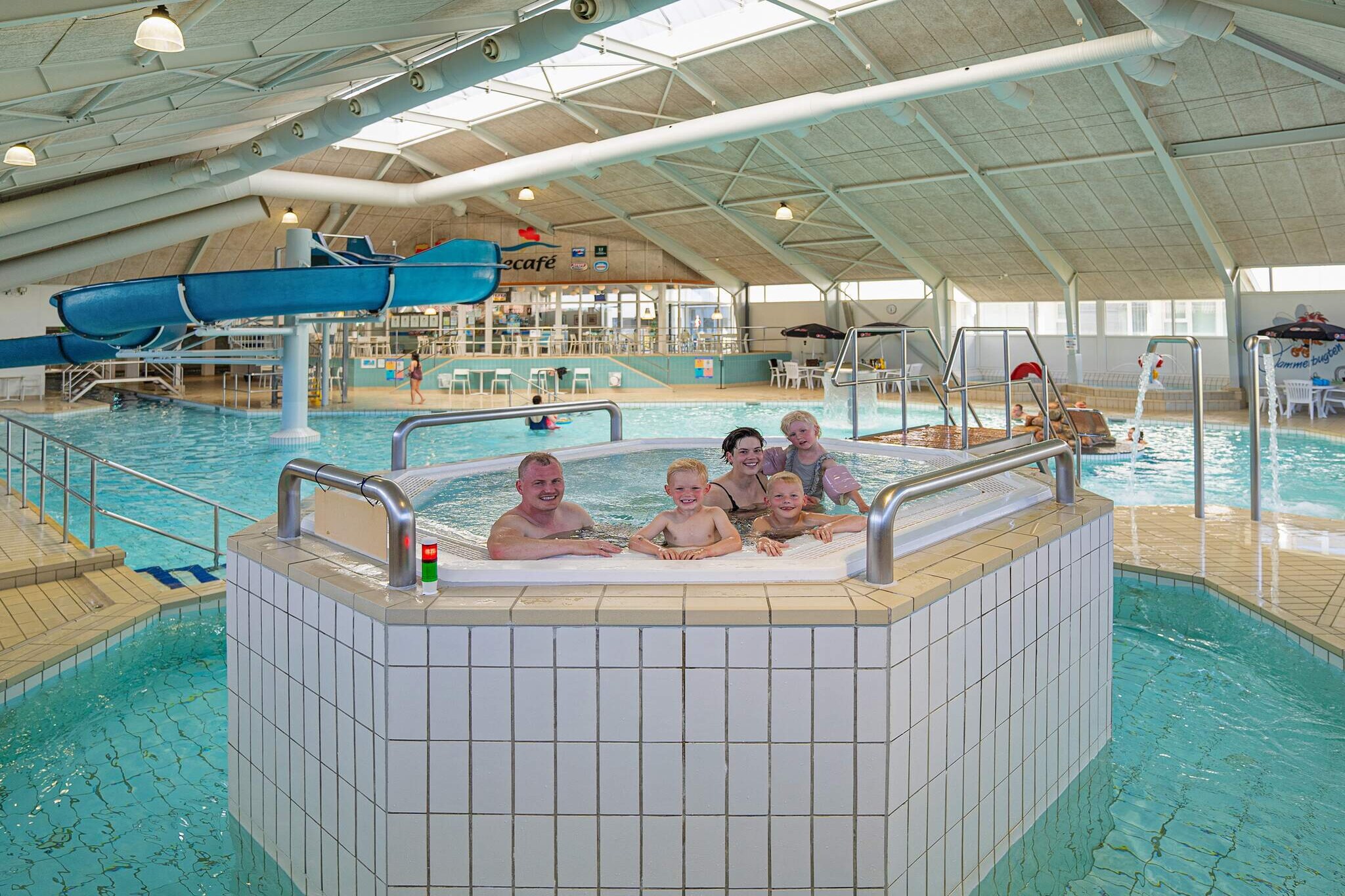 4 persoons vakantie huis op een vakantie park in Blokhus-Zwembad