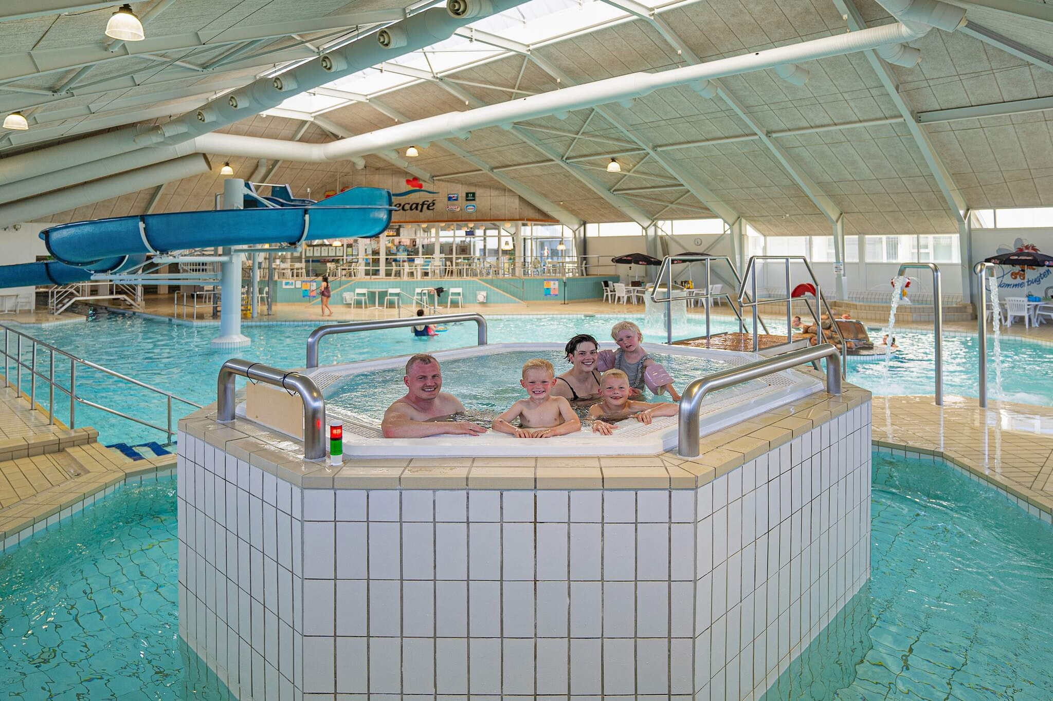 4 persoons vakantie huis op een vakantie park in Blokhus - Zwembad