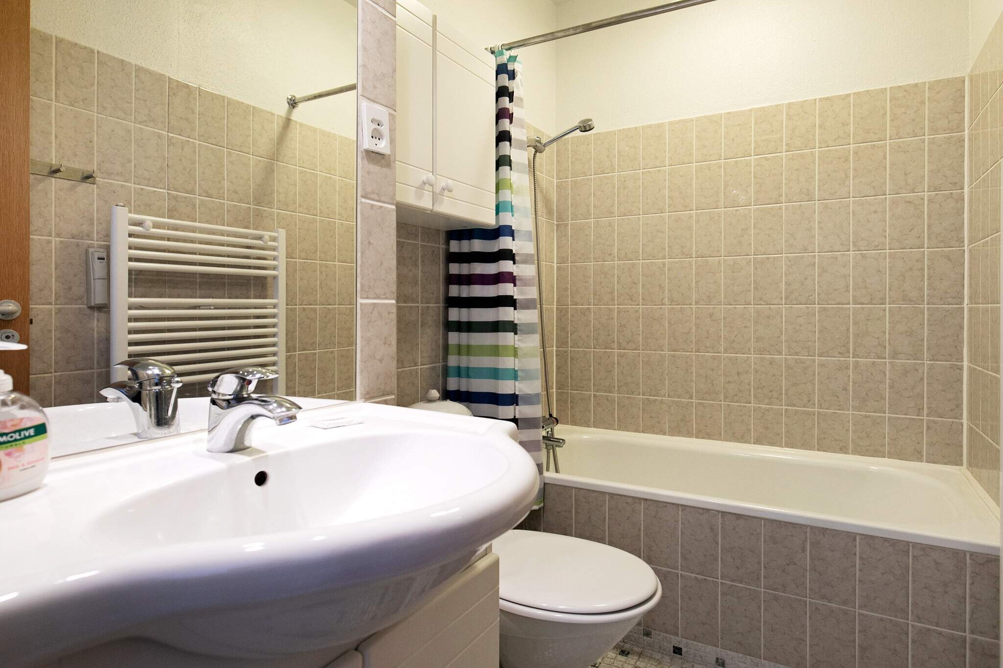 2 room less good location - Binnen