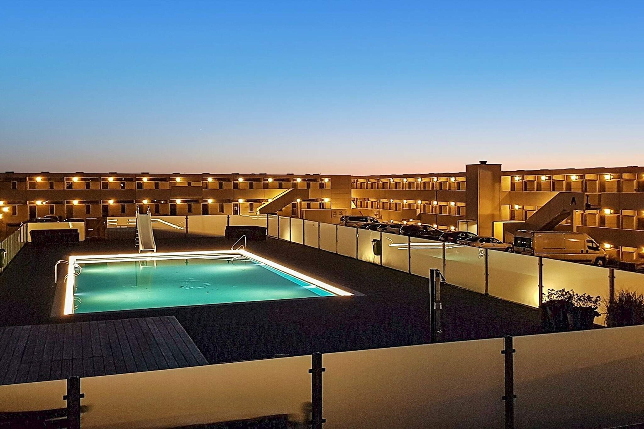 6 Personen Ferienhaus auf einem Ferienpark Blokhus-Schwimmbad