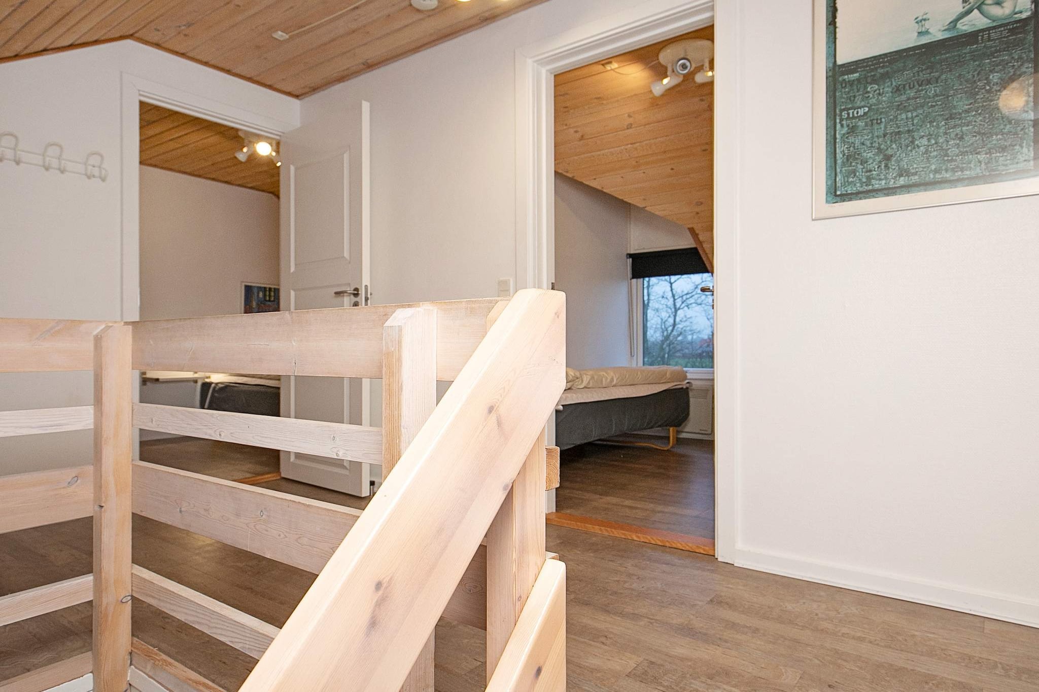 7 room,2 level,attached house - Indoor