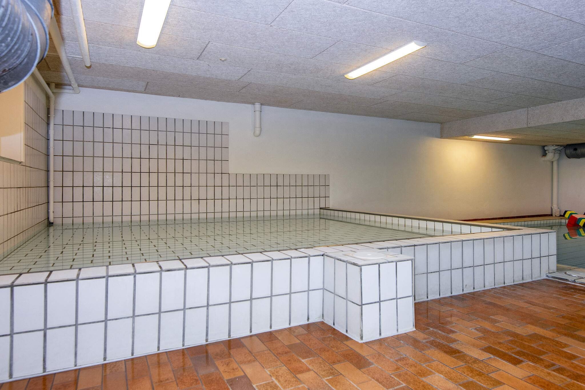 2 room,ground floor or 1.,Standard - Zwembad