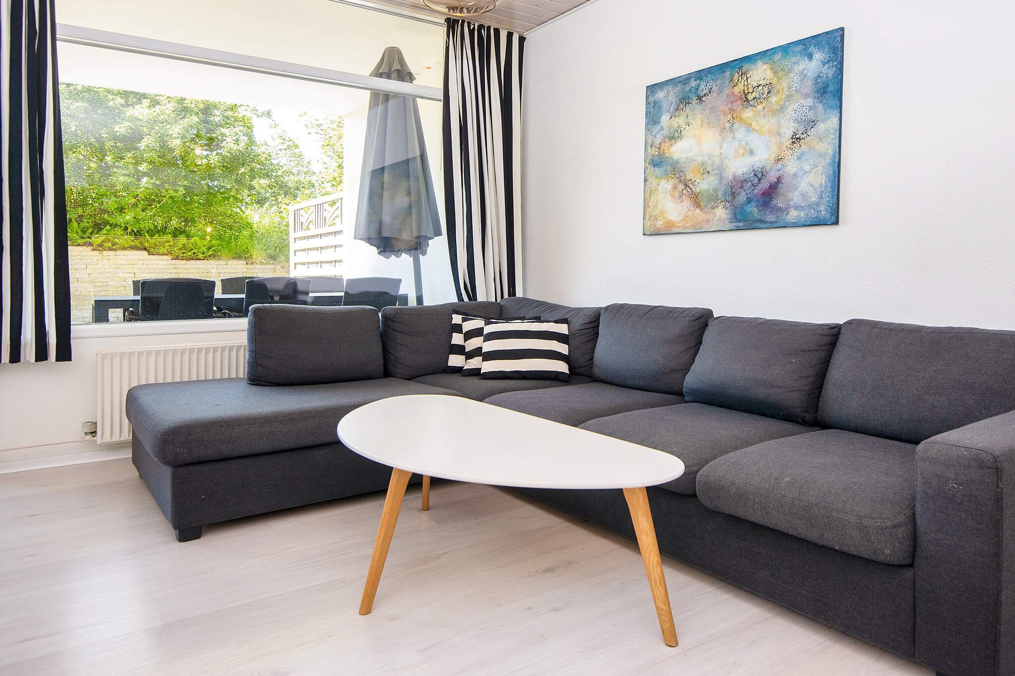 2 room,ground floor or 1.,Standard - Binnen