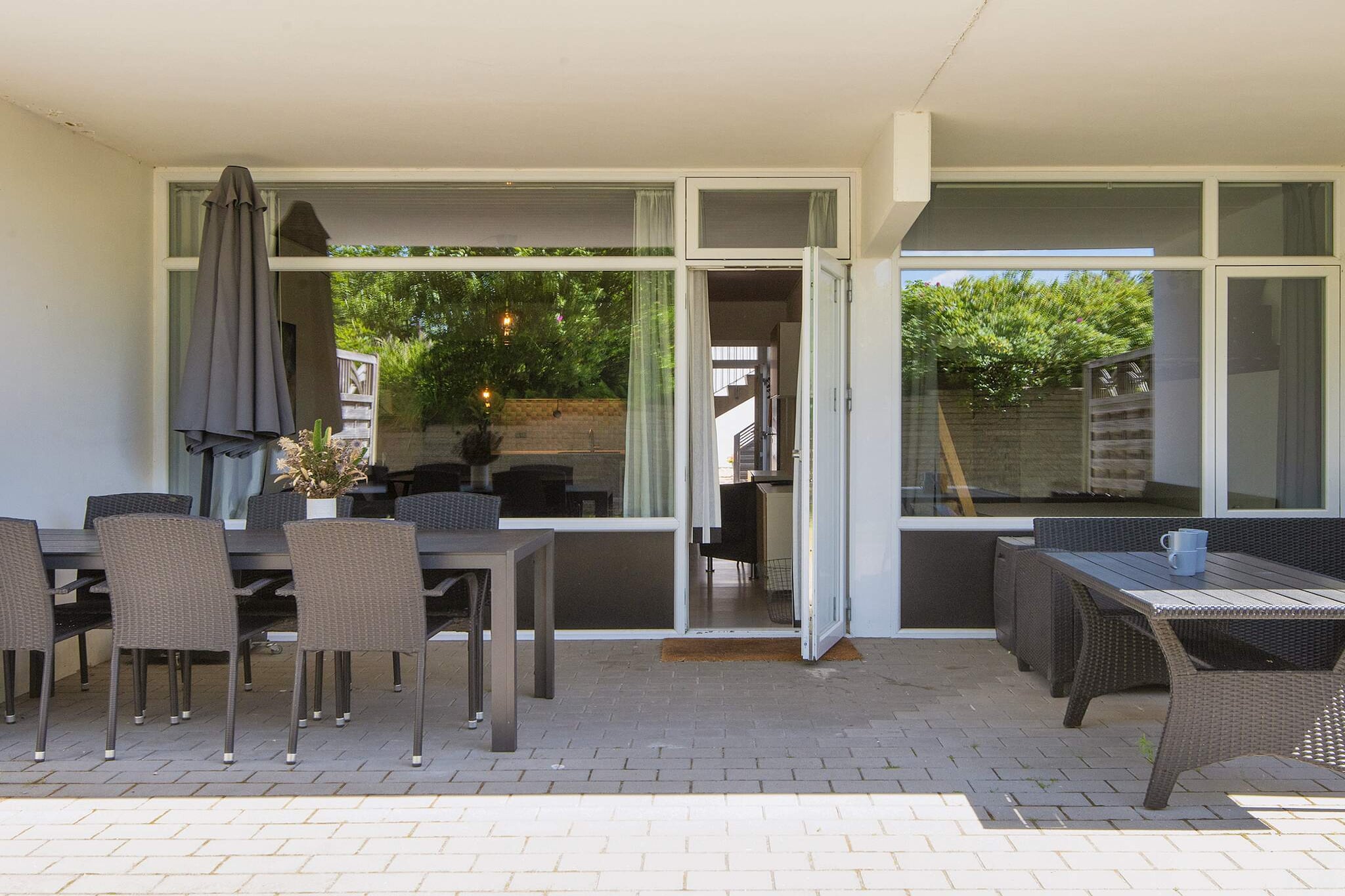 3 room,ground floor or 1.,Premium - Binnen