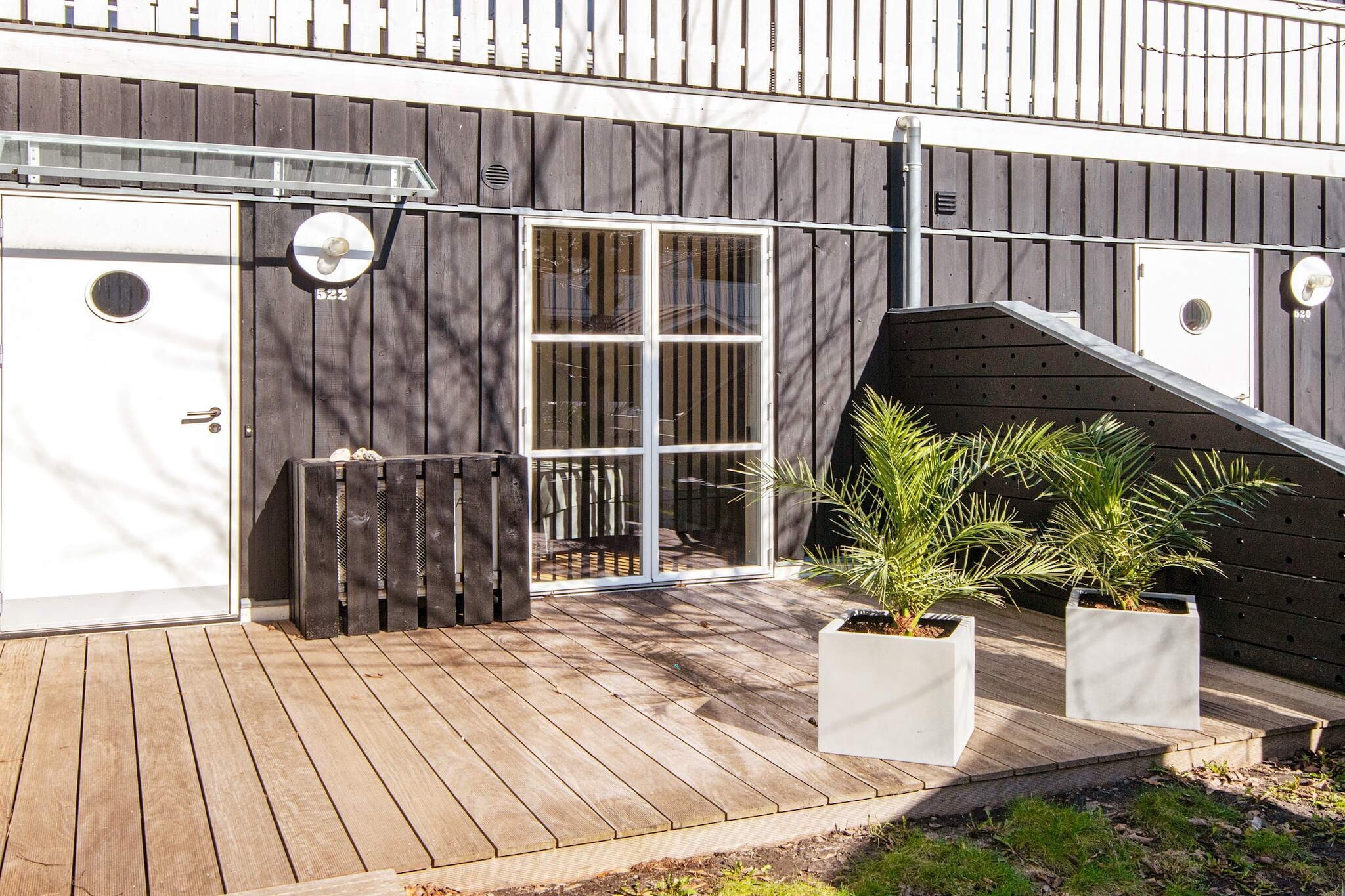 open kitchen(cooker(electric), hood, coffee machine, dishwasher, fridge-freezer), Living/bed room(TV), bedroom(double bed), bedroom(double bed), bathroom(bathtub or shower, washbasin, toilet), mezzanine(double folding bed), sauna(shared with other guests, indoor, heated), heating(electric), terrace, parking, swimming pool(shared with other guests, indoor), air to air heatpump