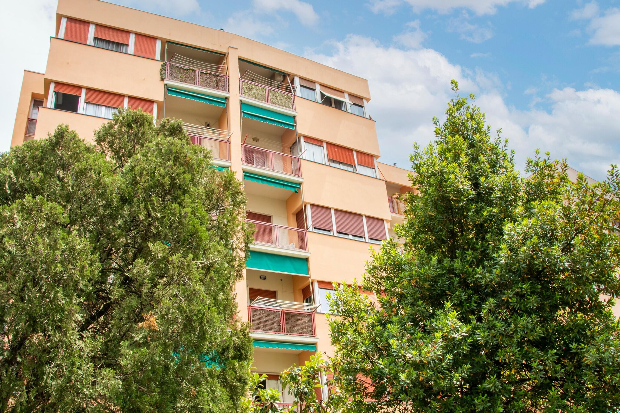 Comfortabel appartement in Genua met een balkon