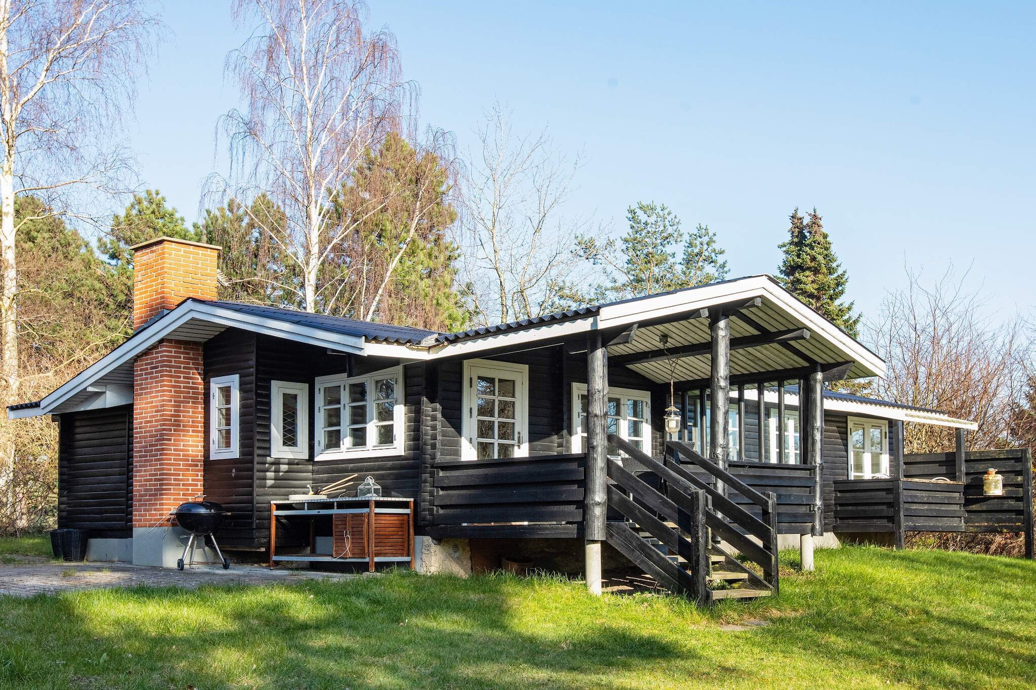 Honsinge Lyng-woning met aanbouw