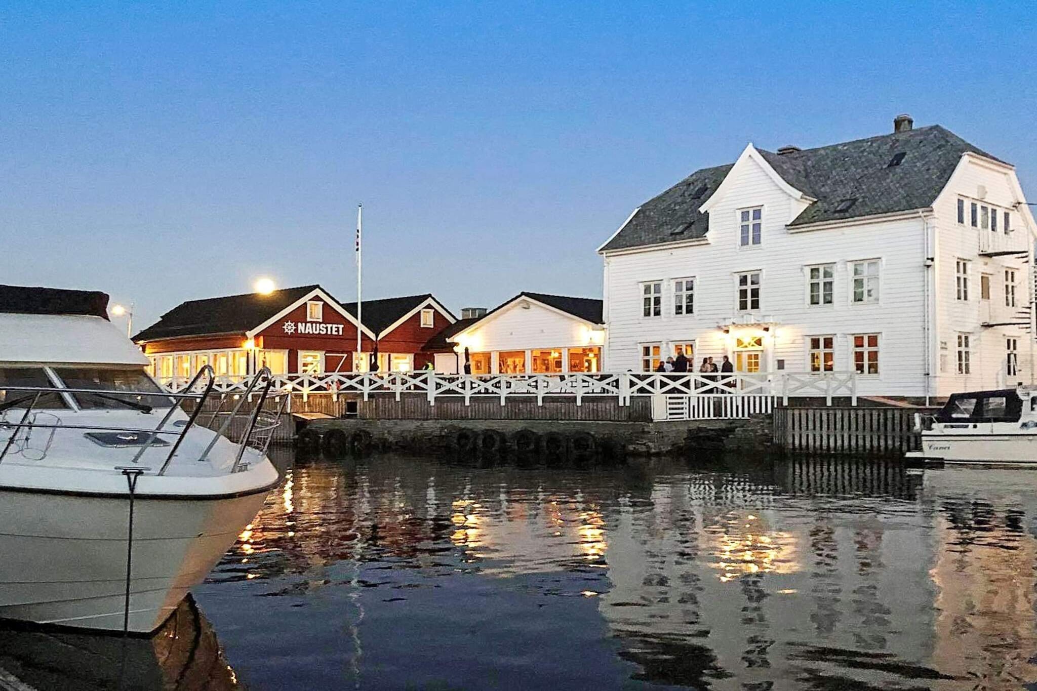 6 persoons vakantie huis in Austrheim - Buitenlucht