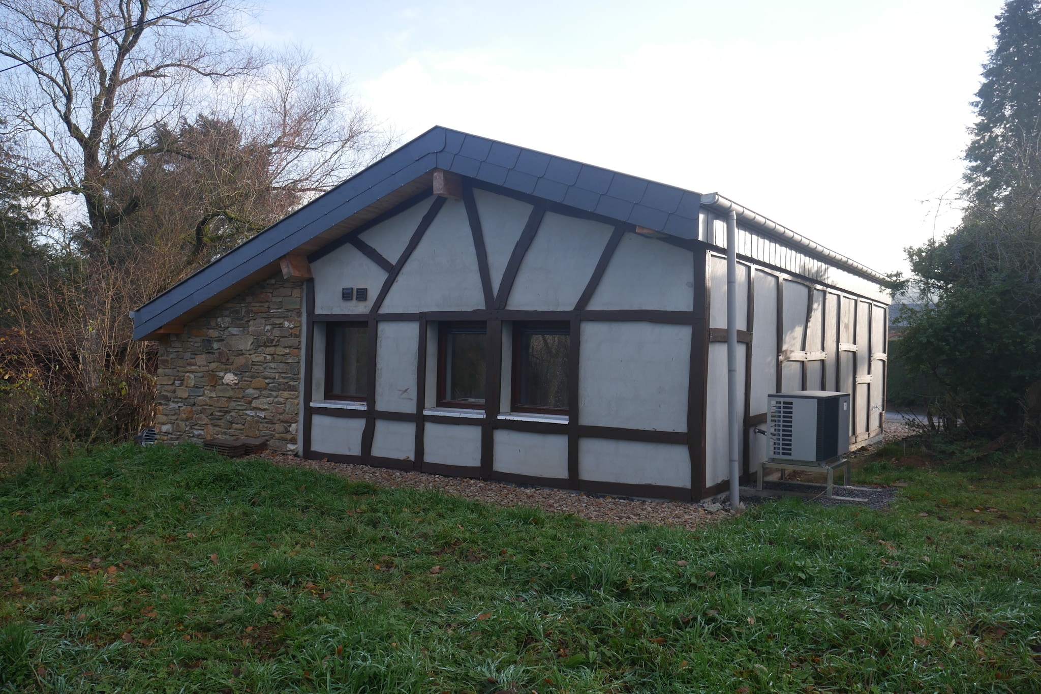 Superbe maison de vacances à Vieslam pour 6 adultes-Buitenkant zomer