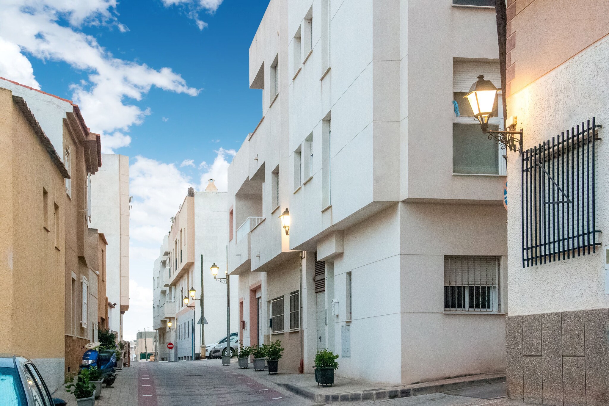 Ground floor: (Living room(double sofa bed, TV, seating area), dining room(dining table), Kitchen(toaster, cooker, microwave, fridge-freezer, washing machine), bedroom(double bed or 2 single beds), bathroom(bathtub or shower, toilet))