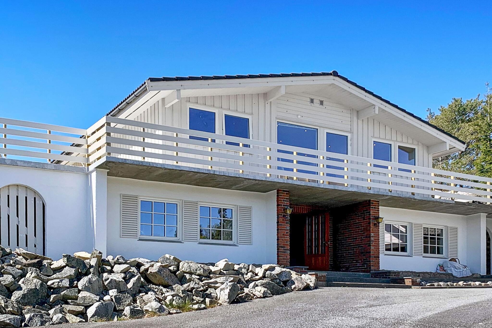 12 person holiday home in Fitjar