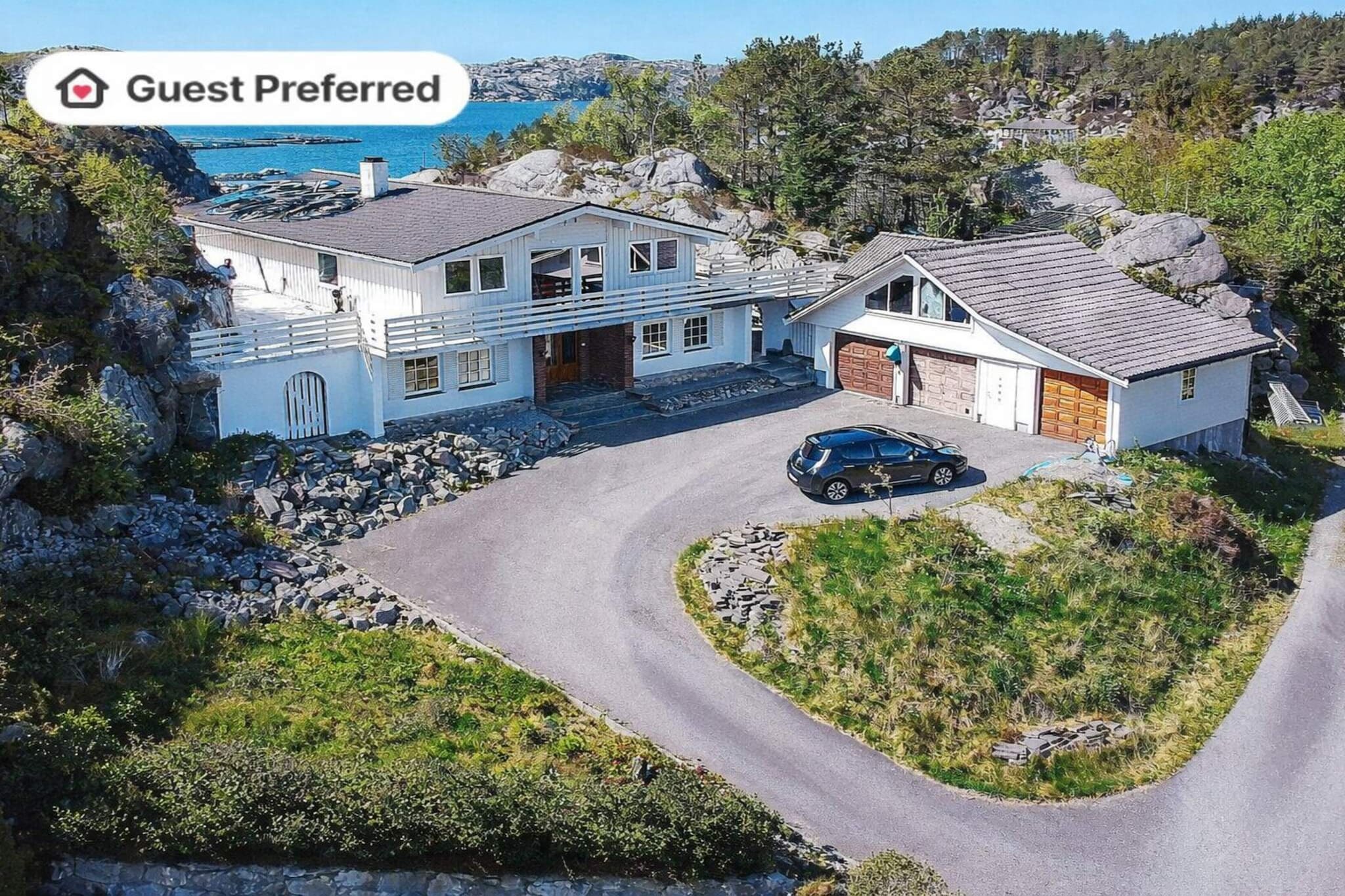 12 person holiday home in Fitjar