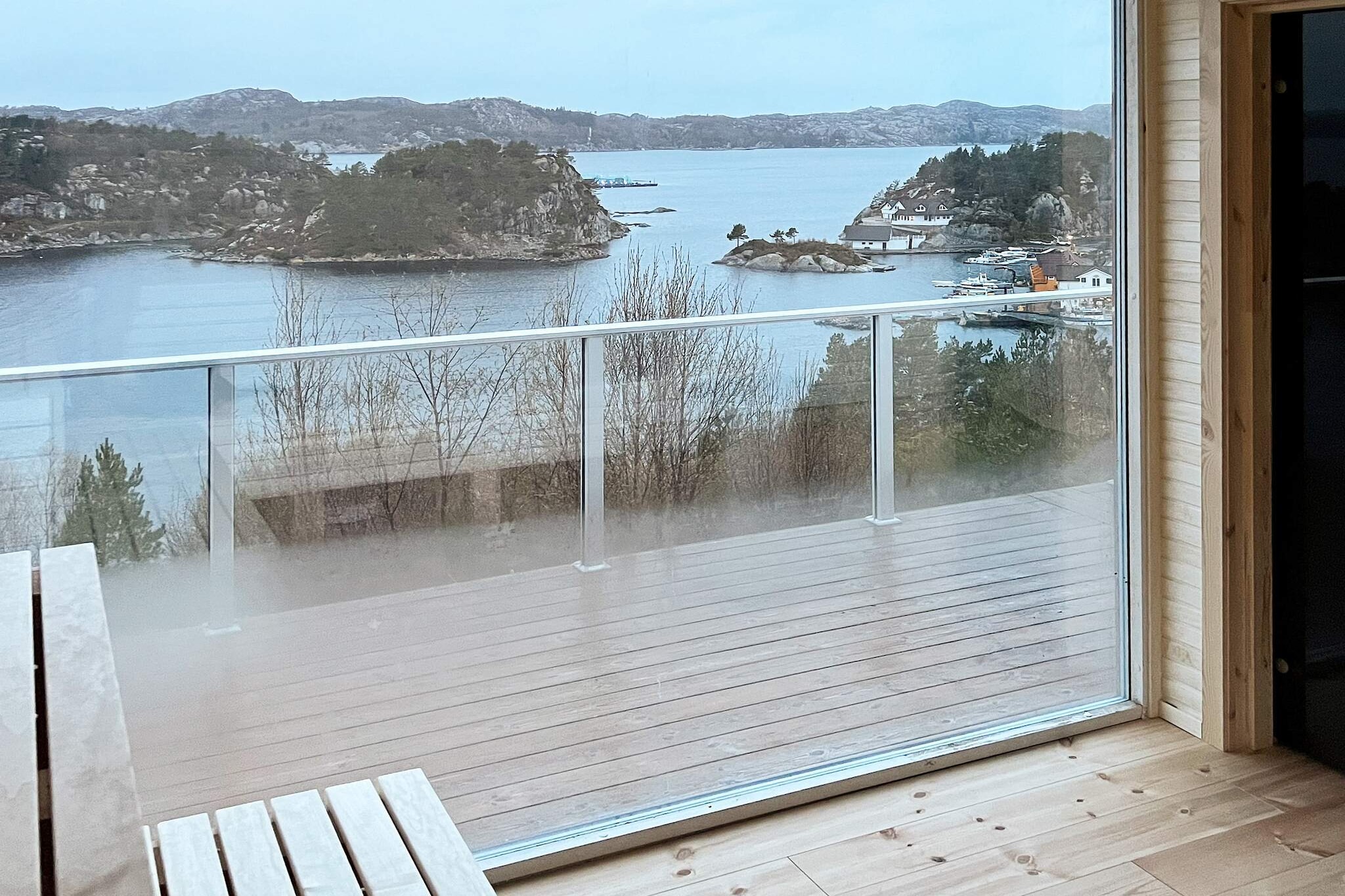 12 Personen Ferienhaus in Fitjar - Sauna
