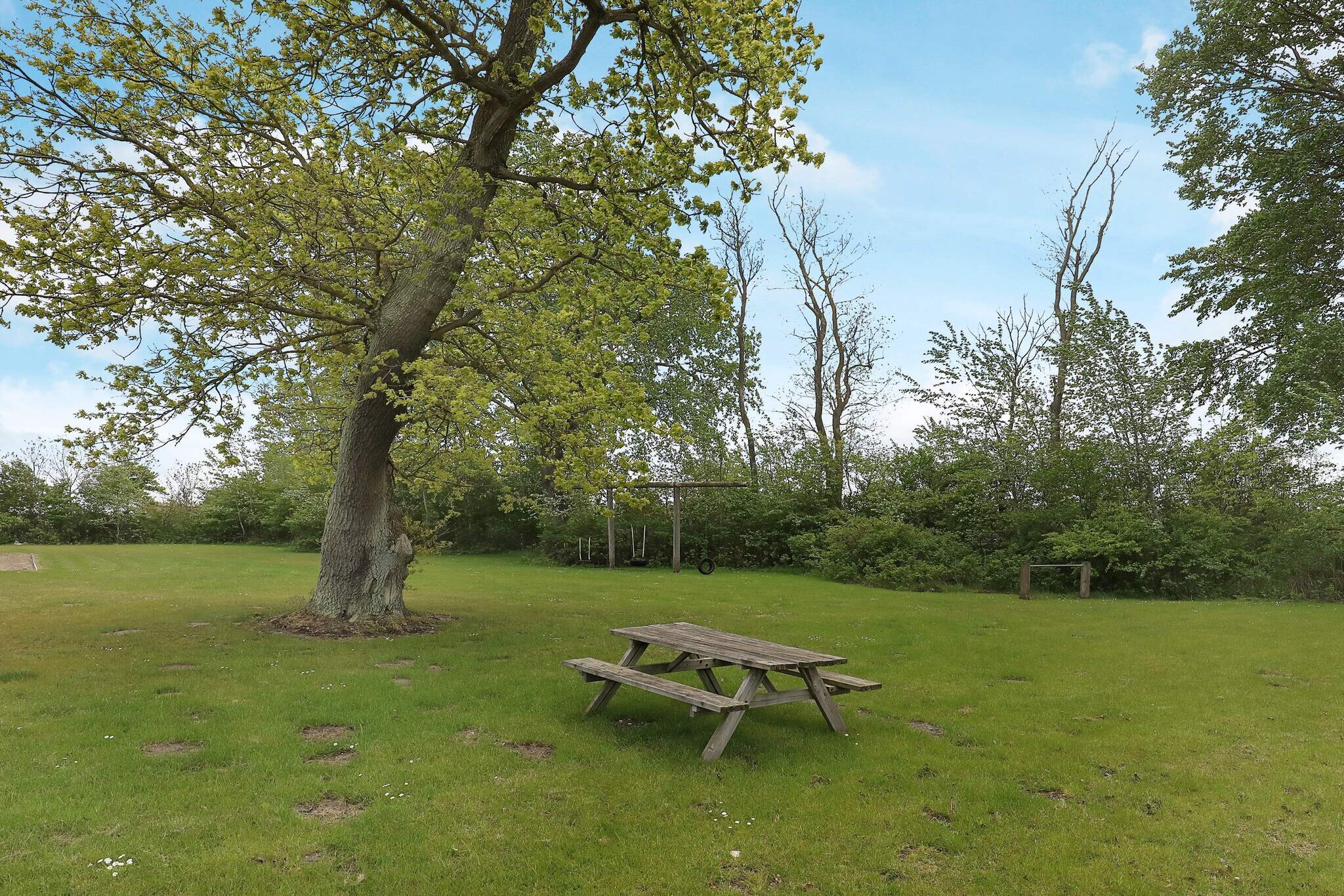 At Hasmark you will find this cottage with panoramic views of the sea and with direct access from the grounds to the lovely and bathing beach. You can enjoy the incredible sea views through the large windows in the living room. The cottage is furnished with an open kitchen with i.a. mini dishwasher and is inviting with sleeping space on the 1st floor. The cottage is within walking distance of an ice house and close to a cafÃ©. Hasmark Campingplads, with a large water park, large playground and shopping opportunities in the summer months, is only approx. 250 m from the house. Not for rent to youth groups.

A refundable deposit might be charged closer to your check-in date. This deposit covers utilities consumed during your stay and any additional services that may be taken. The final amount will be adjusted based on actual meter readings, actual usage of extra services, and any remaining balance will be refunded within 21 days after checkout.