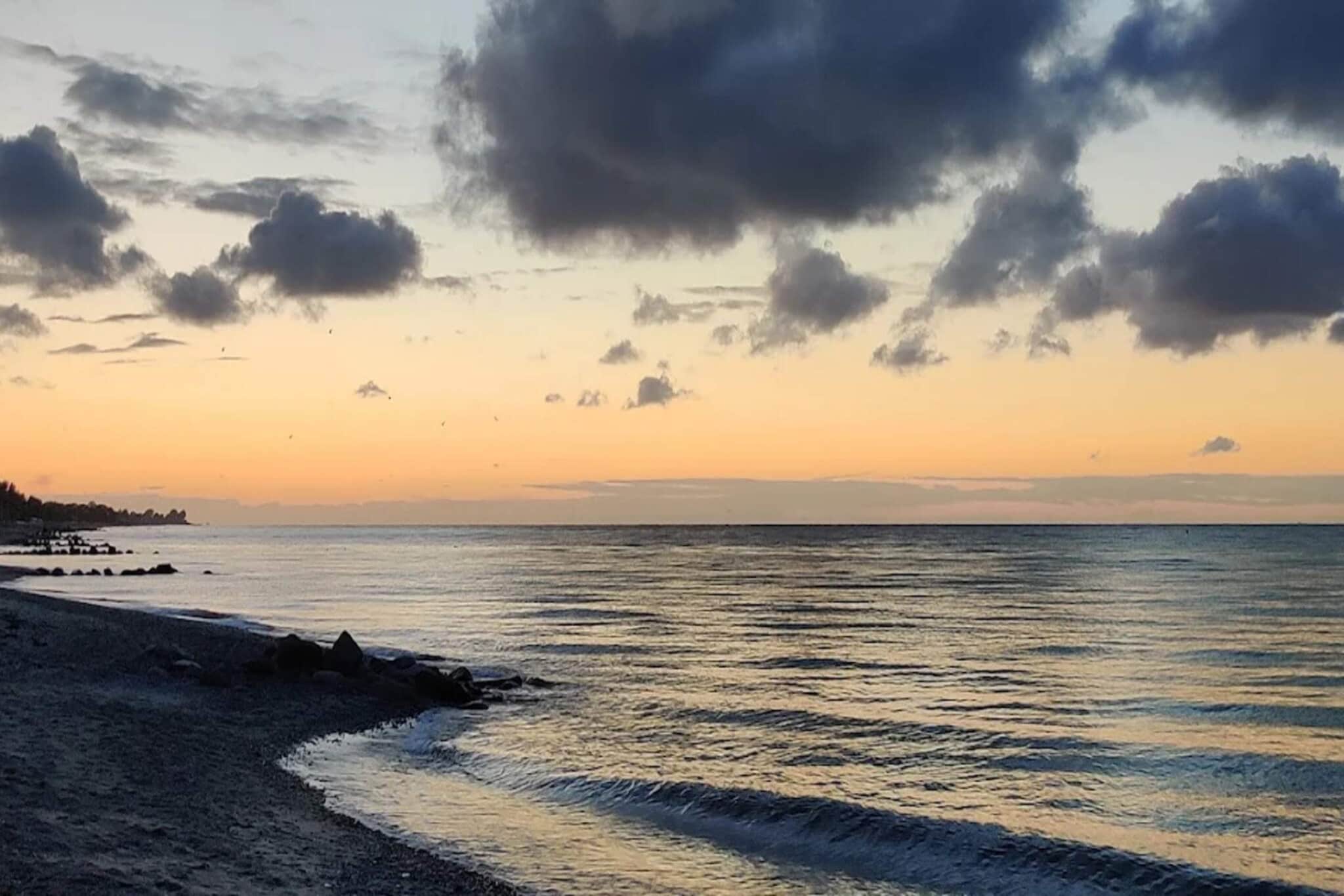 Seaside Serenity at Hasmark Beach-By Traum-Water view