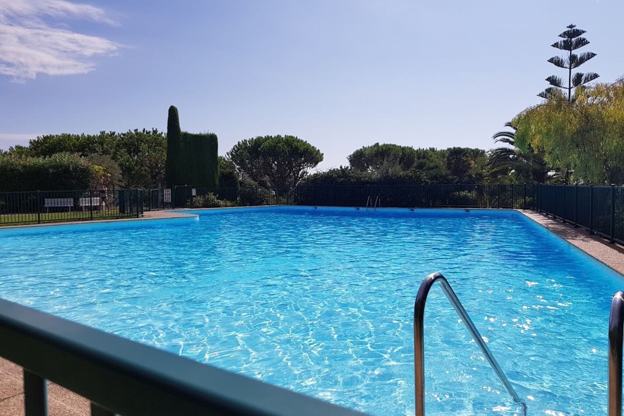 Bel appartement vue mer à Nice avec piscine et parking privé