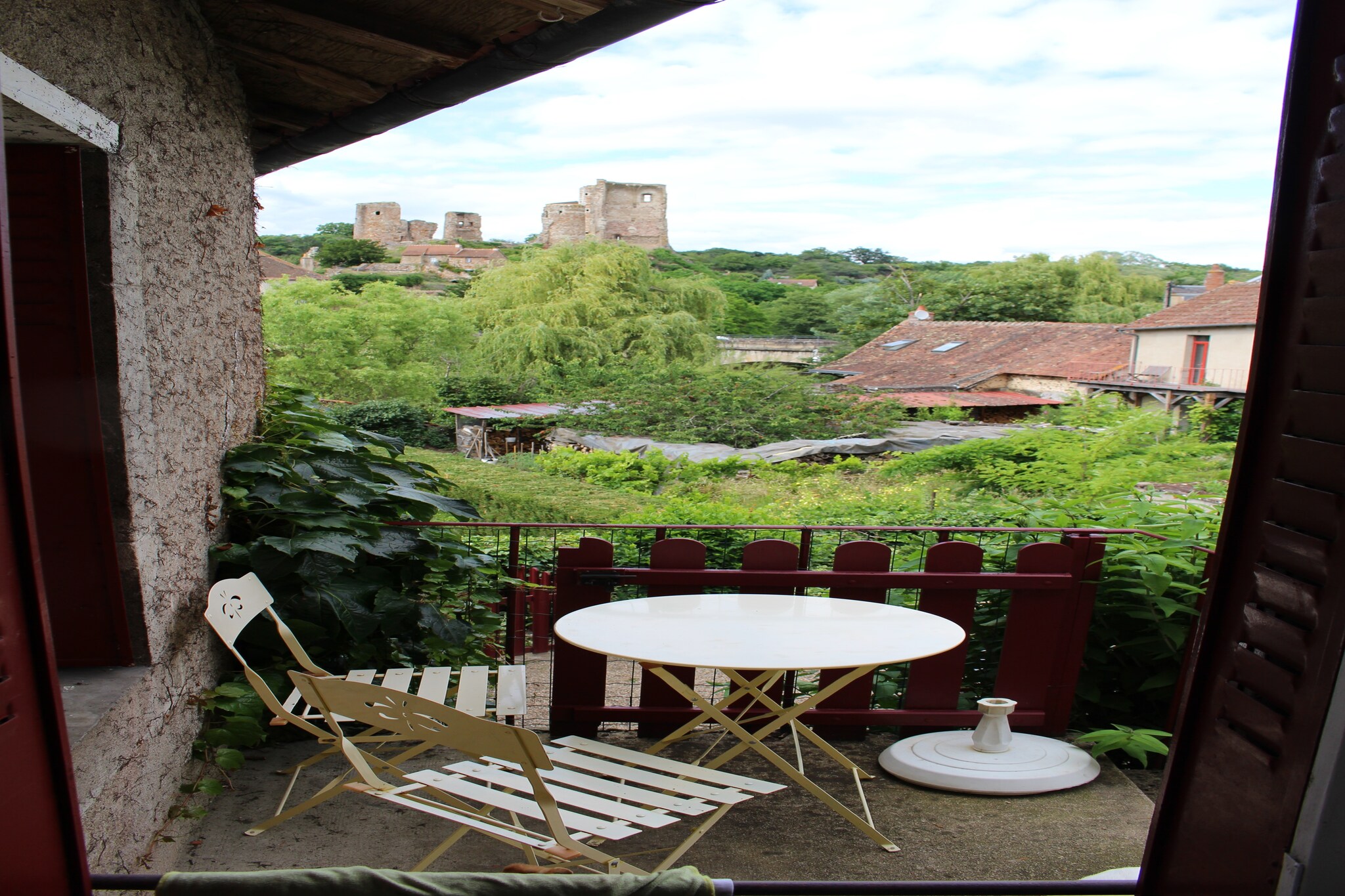 Gîte Calvaire - Hérisson-Terrasbalkon