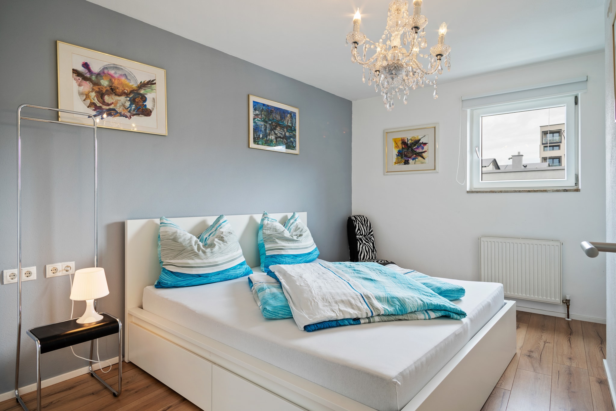 On the 2nd floor: (Living room(double sofa bed, dining table, seating area), Kitchen(coffee machine, microwave, dishwasher, fridge-freezer), open kitchen(cooker), bedroom(double bed), bedroom(double bed), bathroom(bathtub with shower, toilet, washing machine), air conditioning, terrace)\n\nparking (paying)