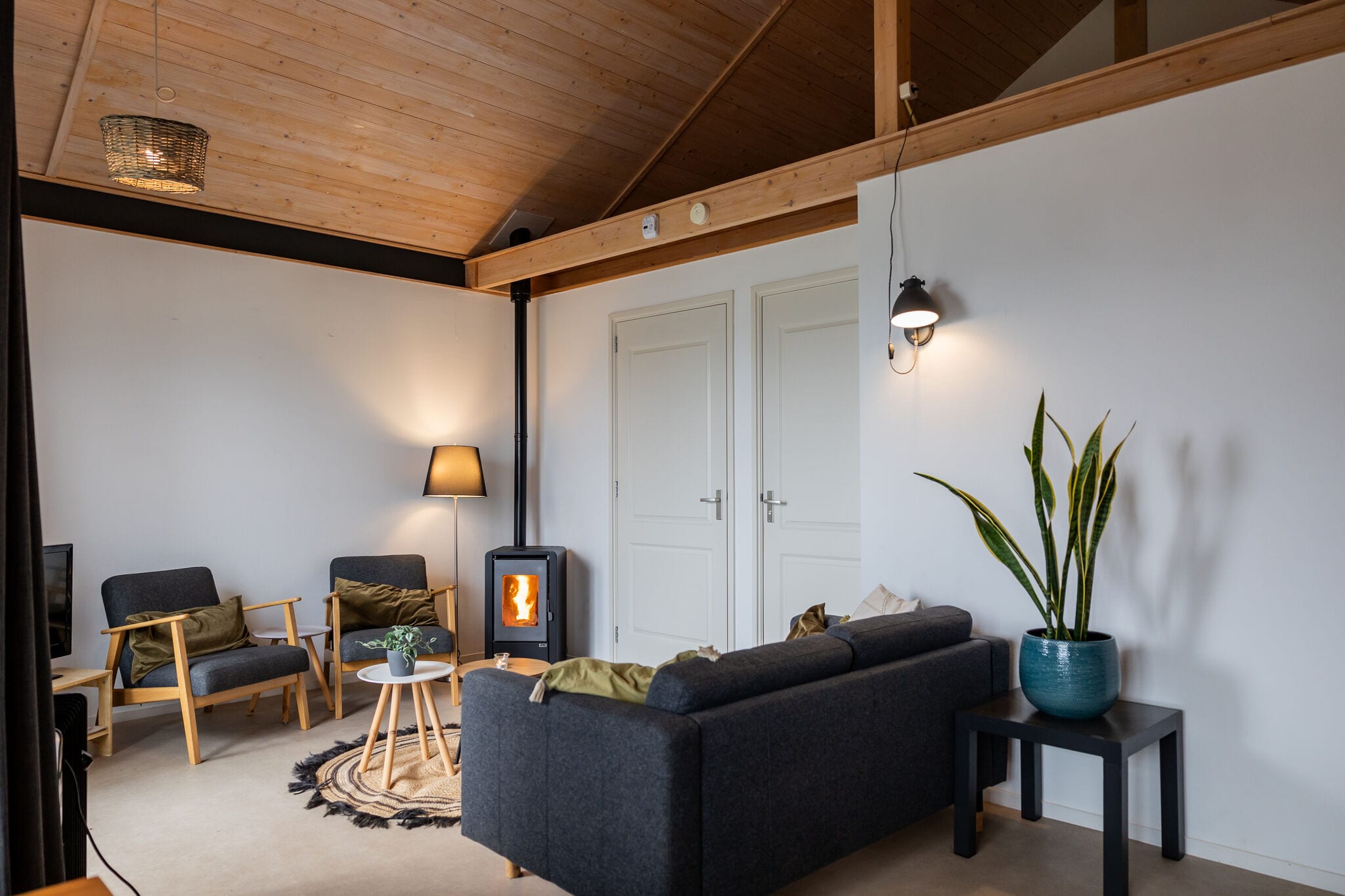 Cozy chalet with palet stove