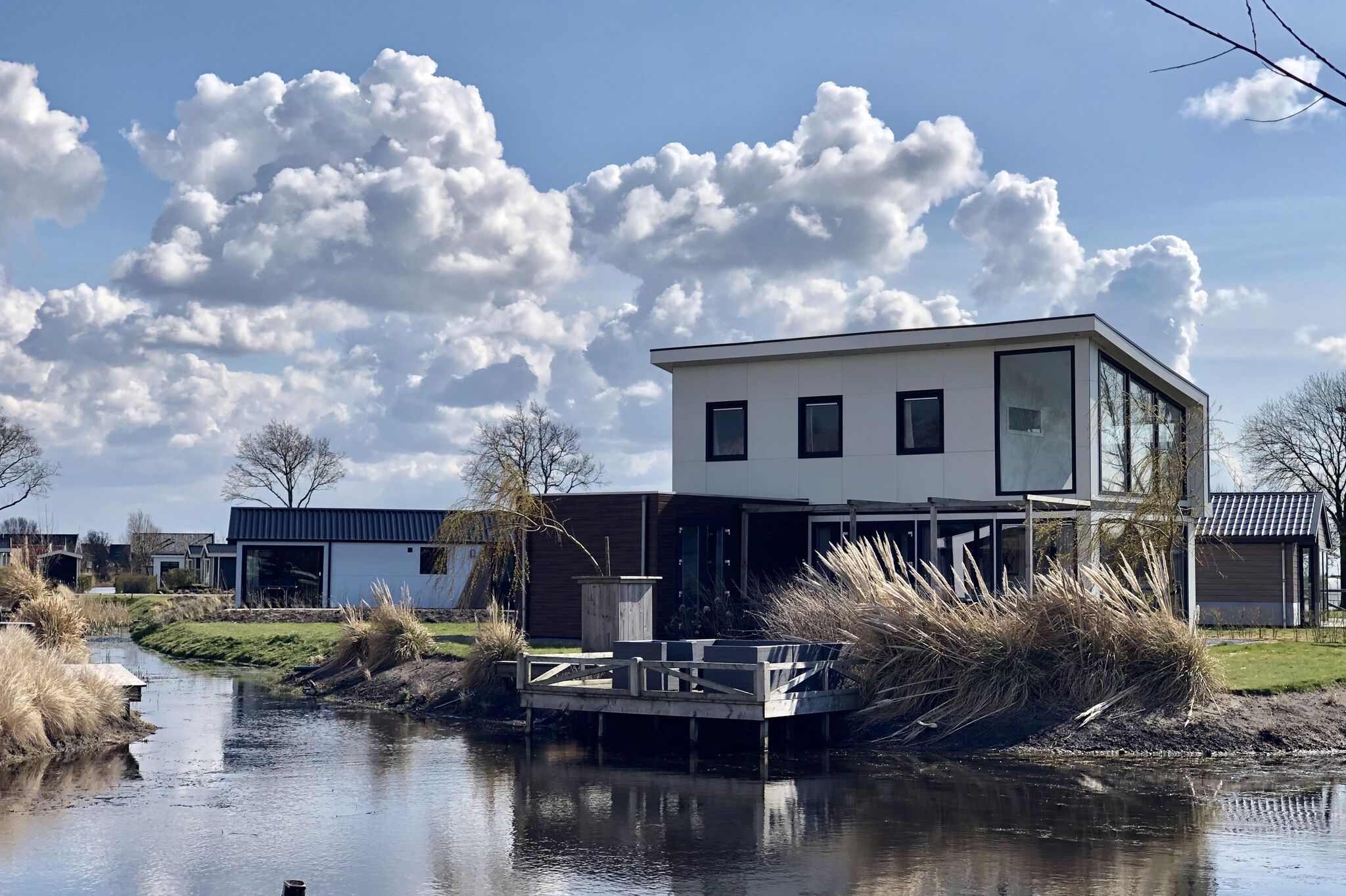 Modern holiday home, Alkmaar at 15km